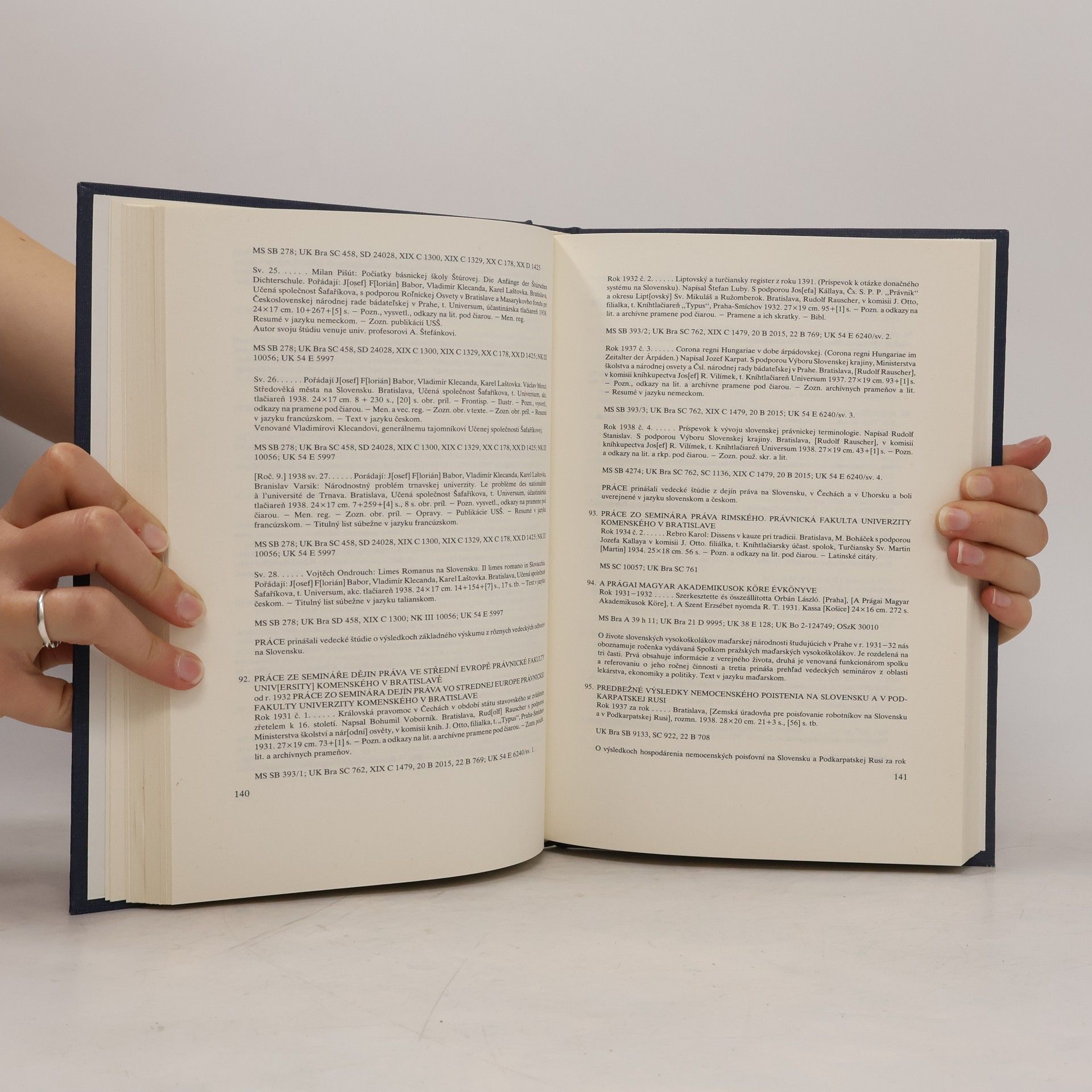 Eva Kovačičová Bibliografia almanachov, ročeniek a zborníkov na Slovensku 1919-1944