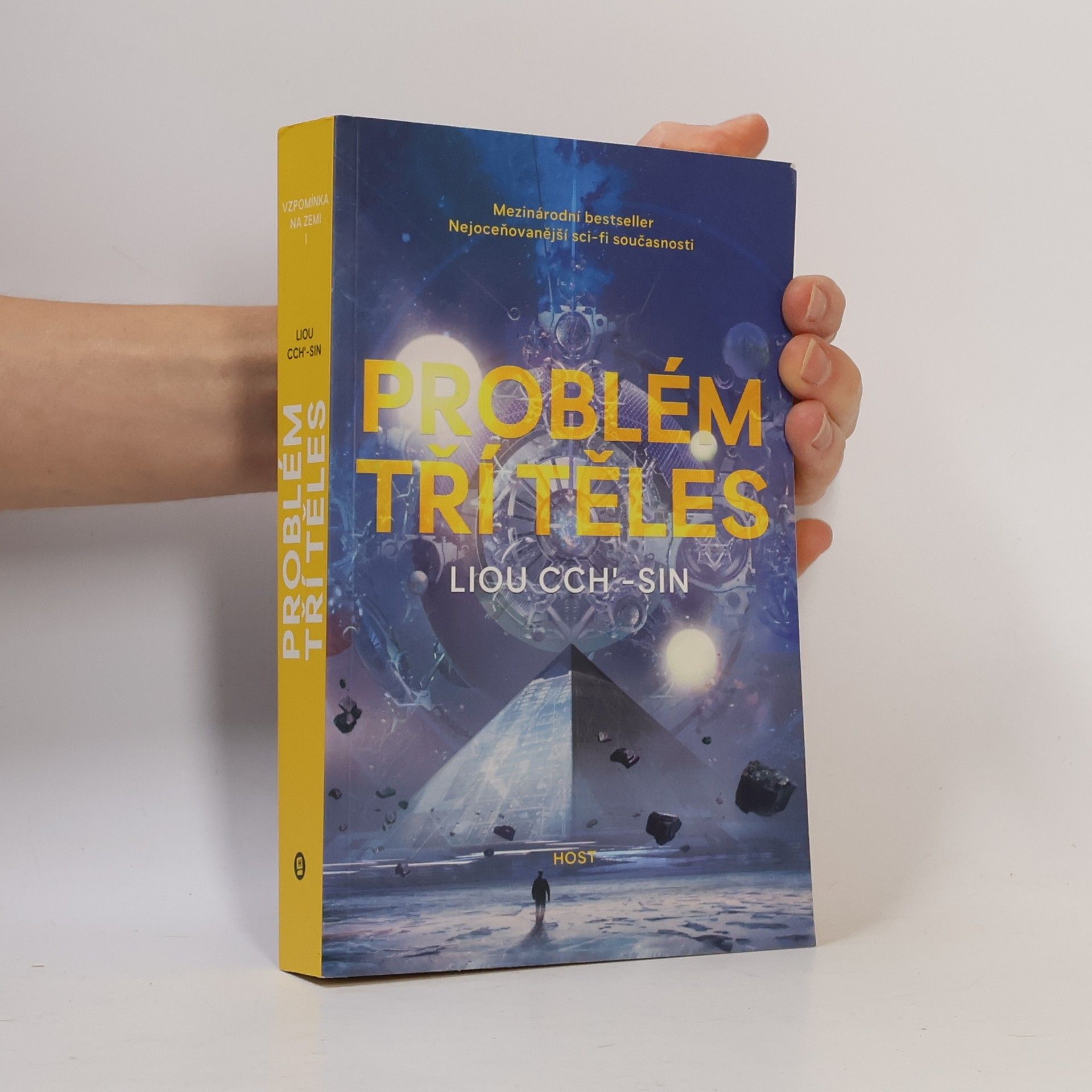 Liou Cch’-sin Problém tří těles