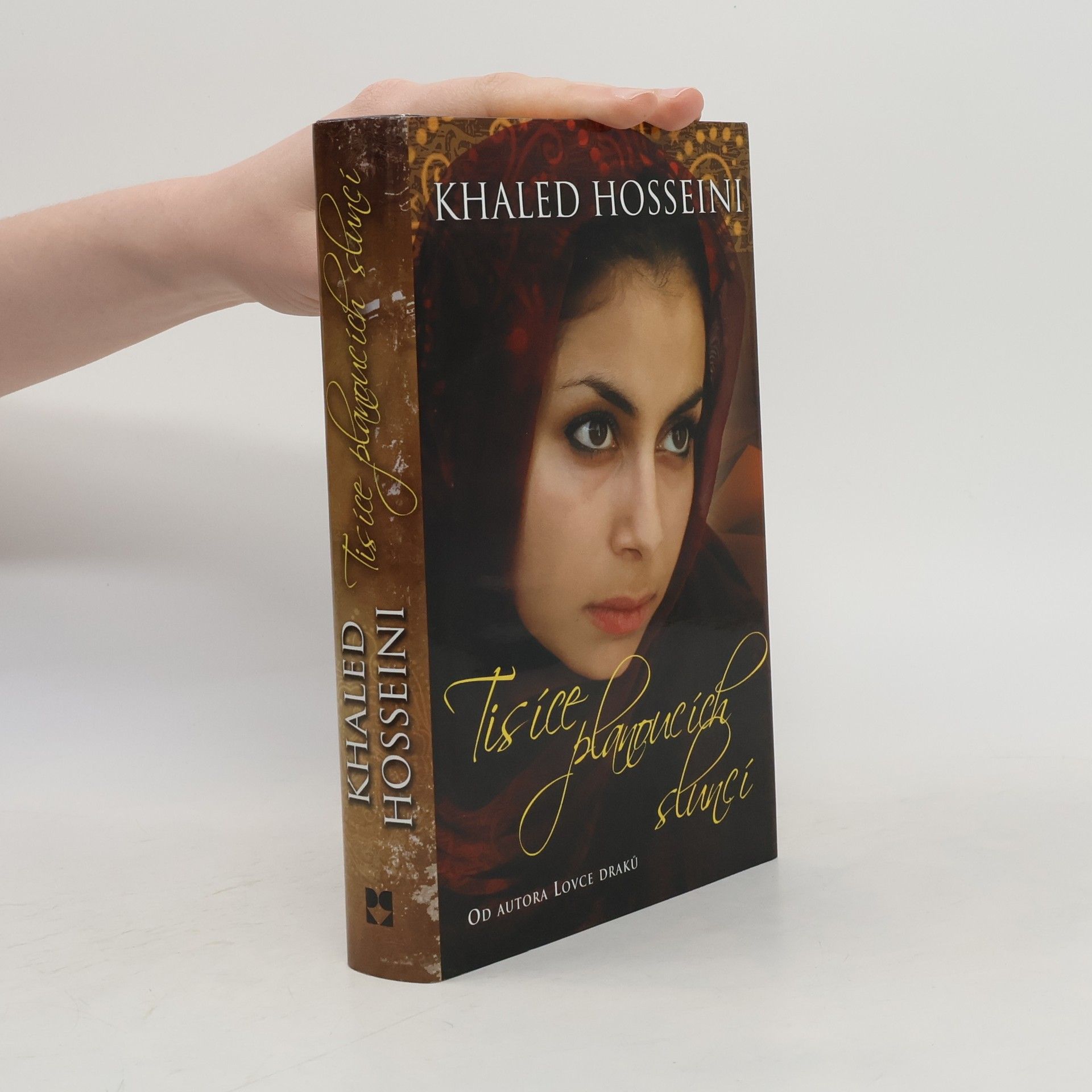 Khaled Hosseini Tisíce planoucích sluncí