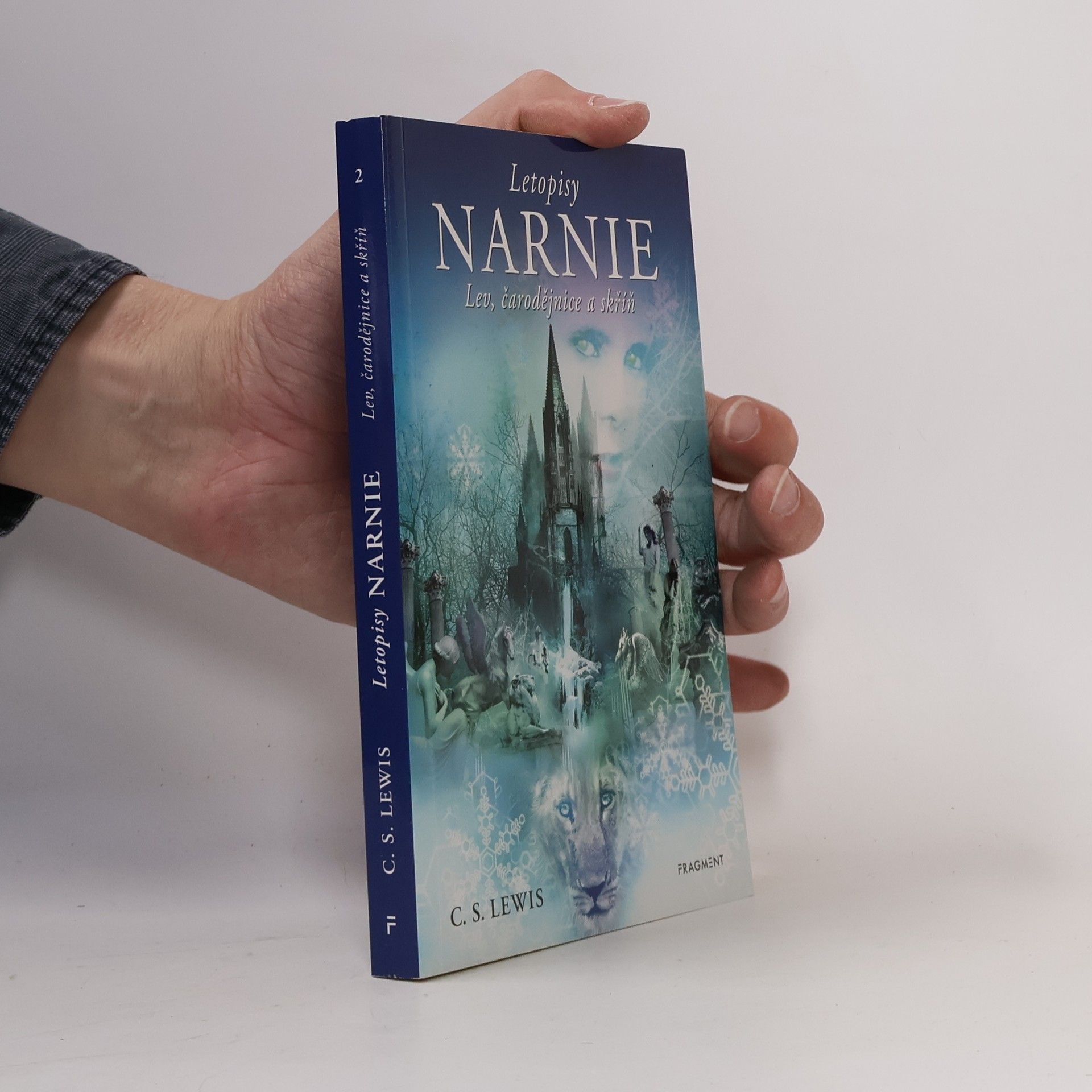 C. S. Lewis Lev, čarodějnice a skříň. Letopisy Narnie.