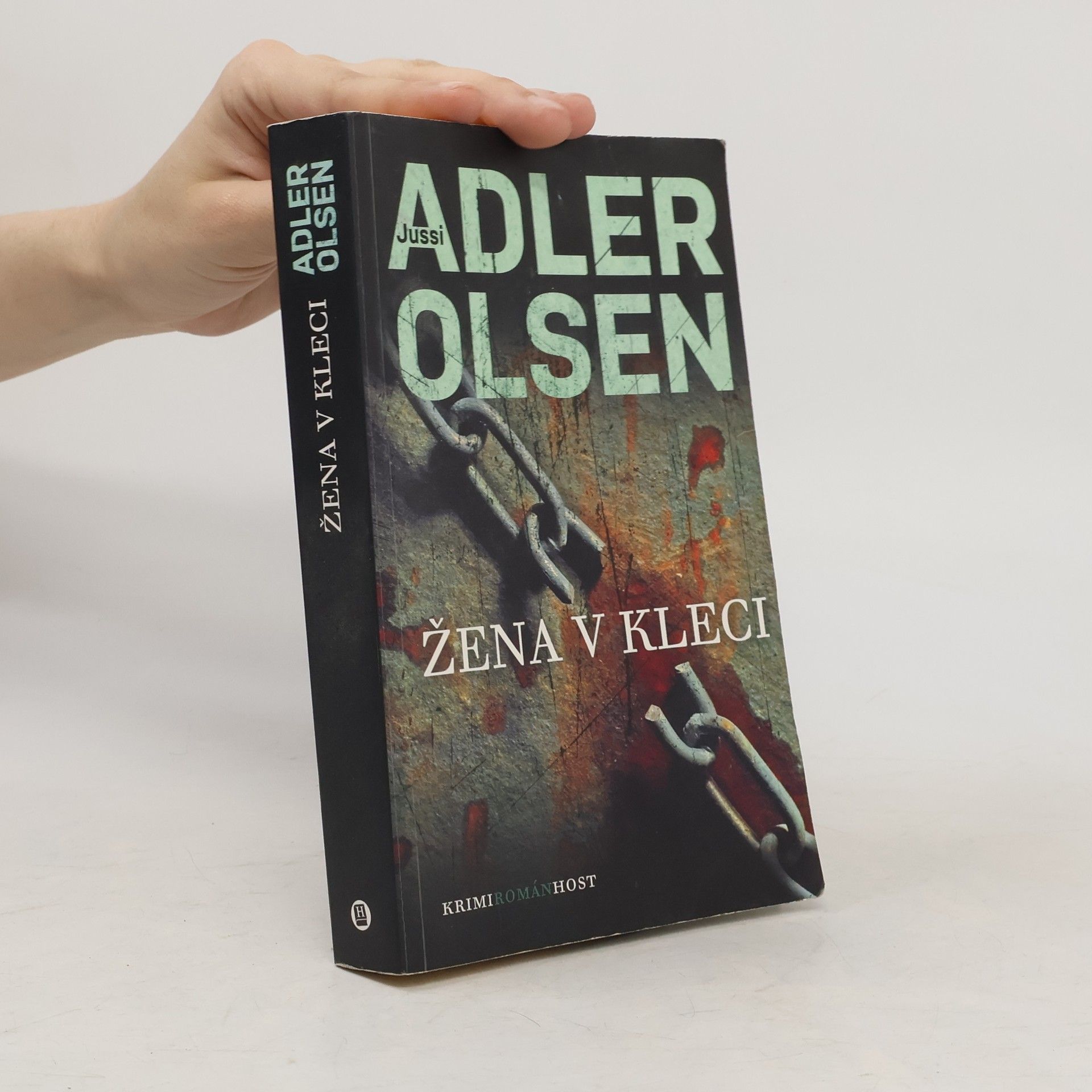 Žena v kleci
