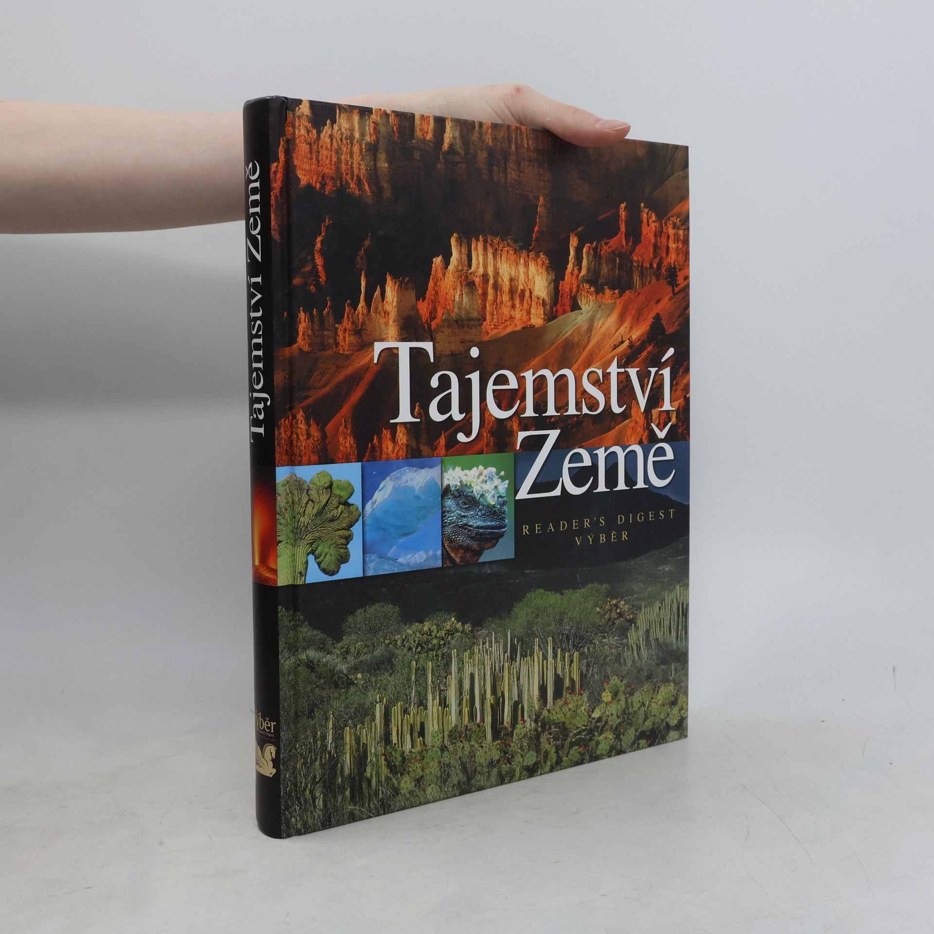 Collectif d'auteurs Tajemství Země