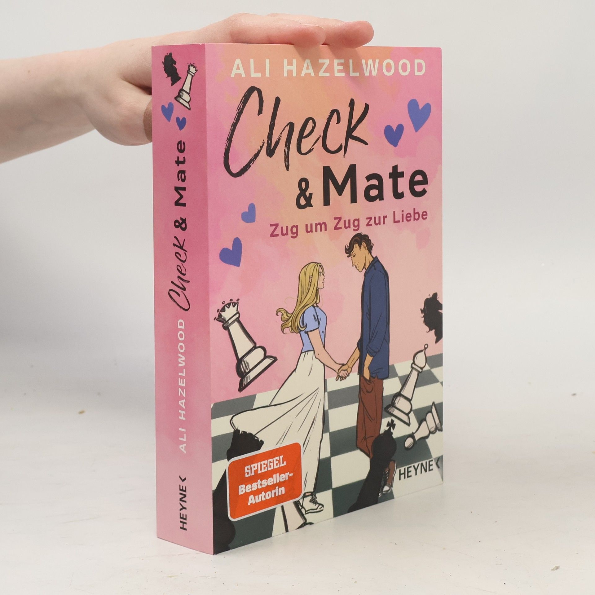 Ali Hazelwood Check & Mate – Zug um Zug zur Liebe