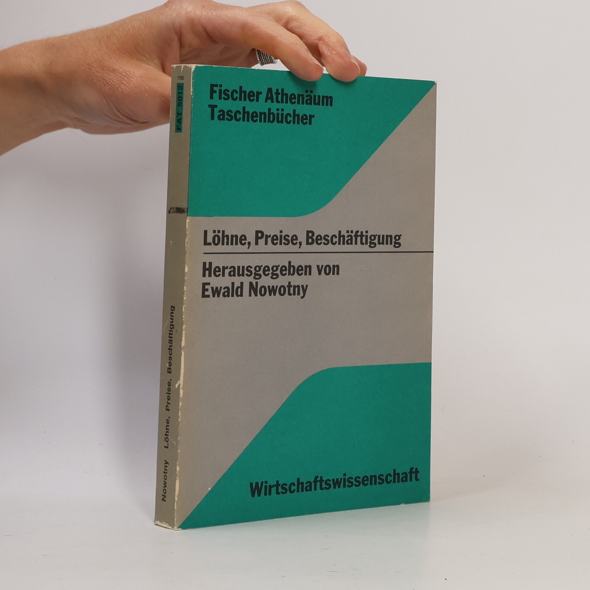 Ewald Nowotny Löhne, Preise, Beschäftigung
