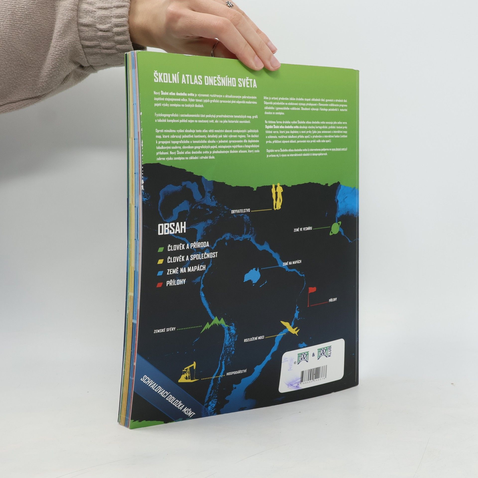 Martin Hanus Školní atlas dnešního světa