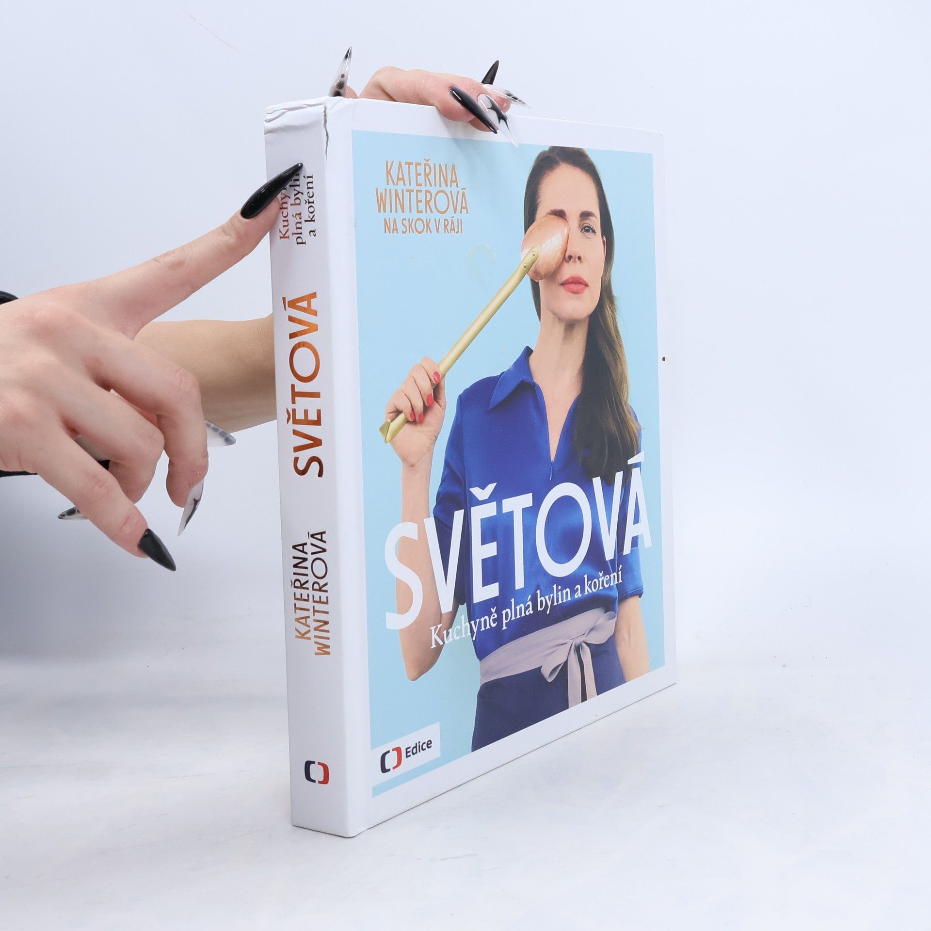 Kateřina Winterová Světová : kuchyně plná bylin a koření