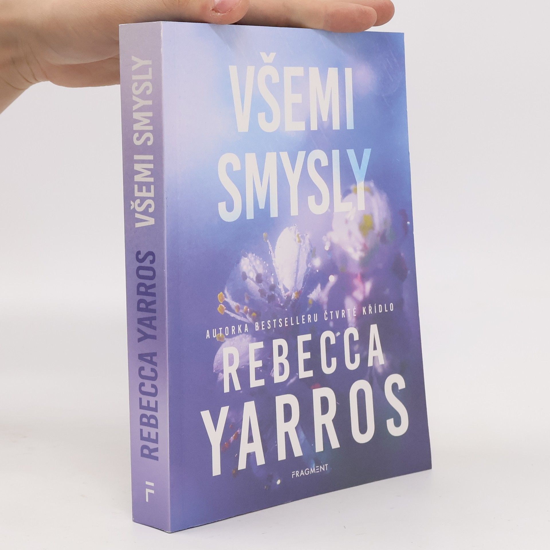 Rebecca Yarros Všemi smysly