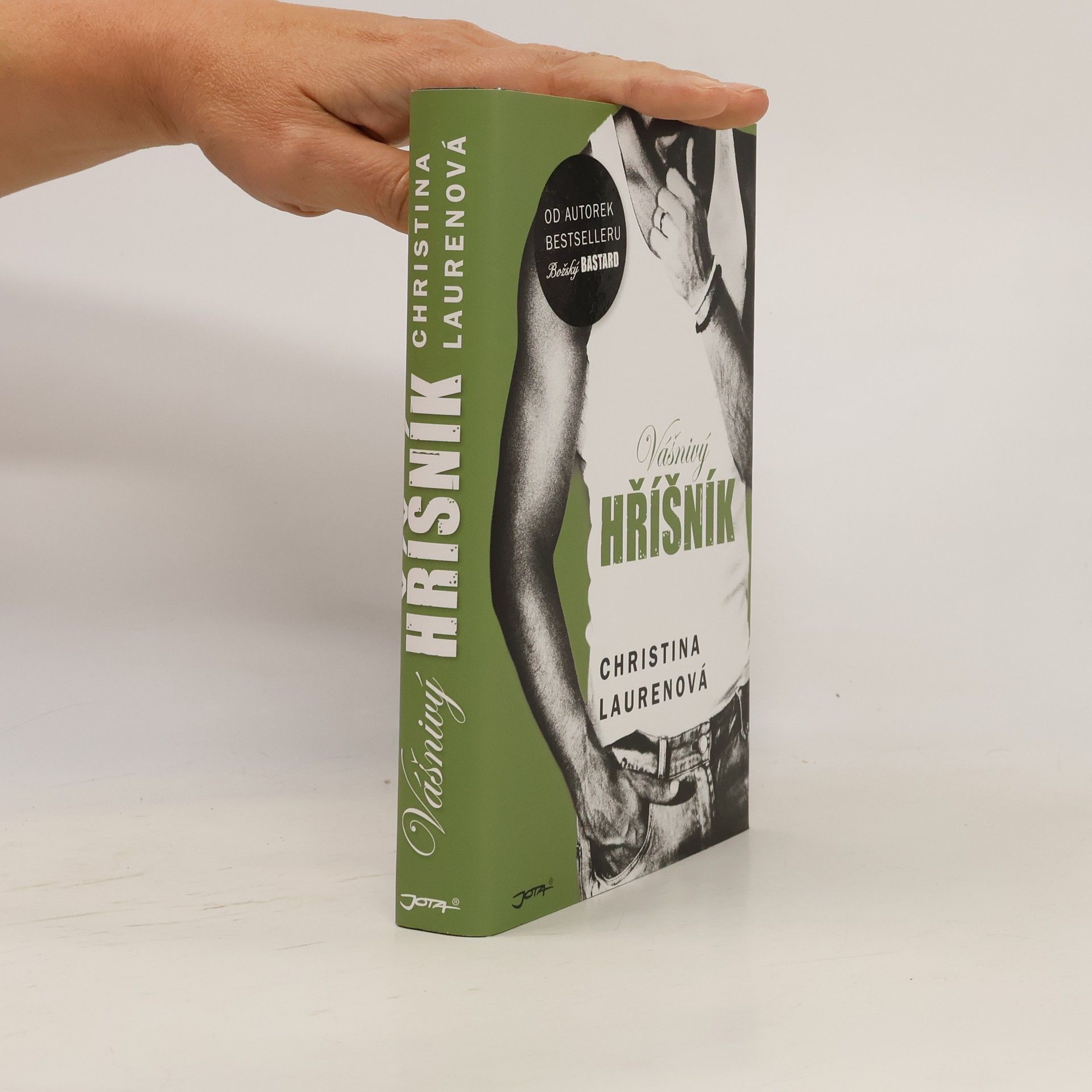 Christina Lauren Vášnivý hříšník