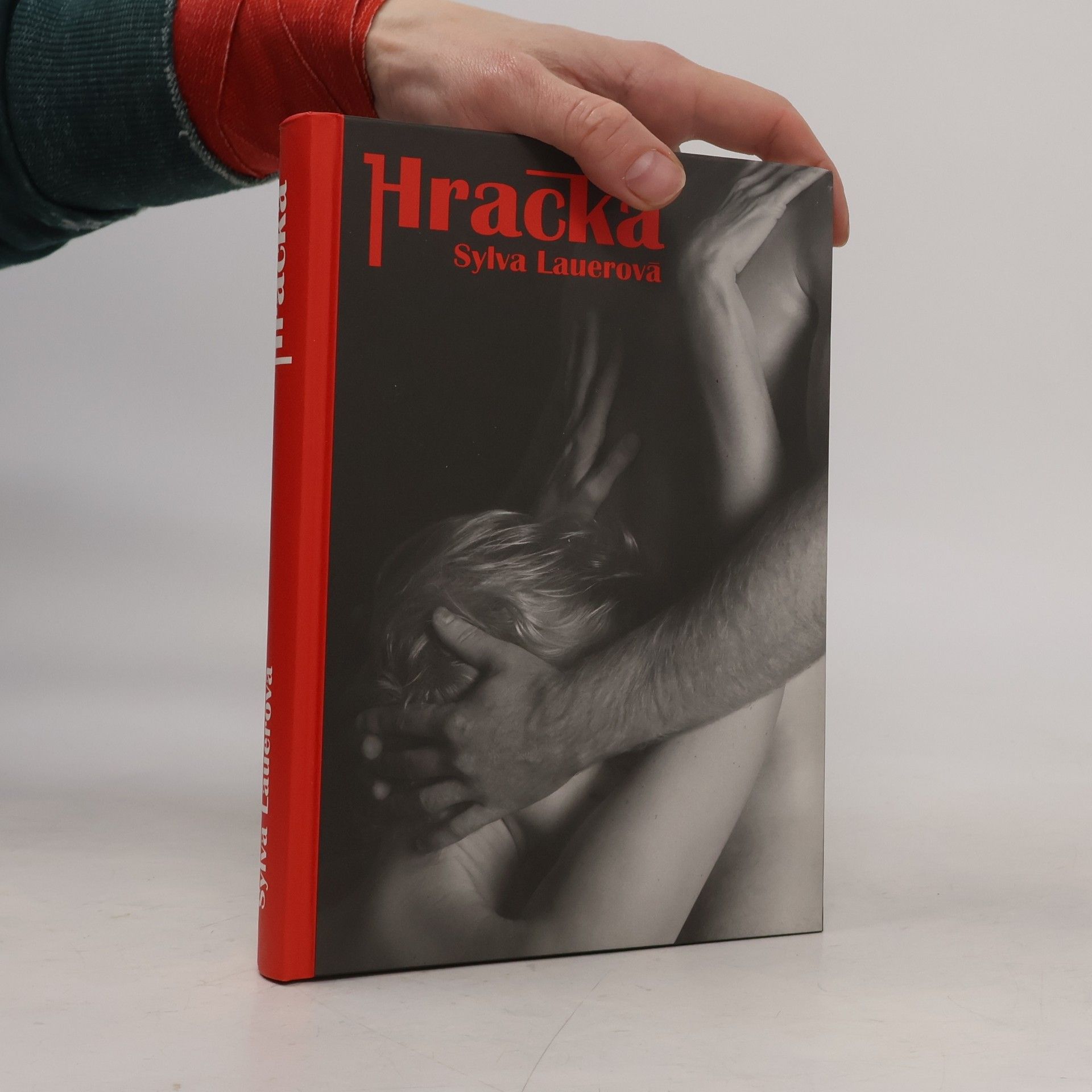 Hračka