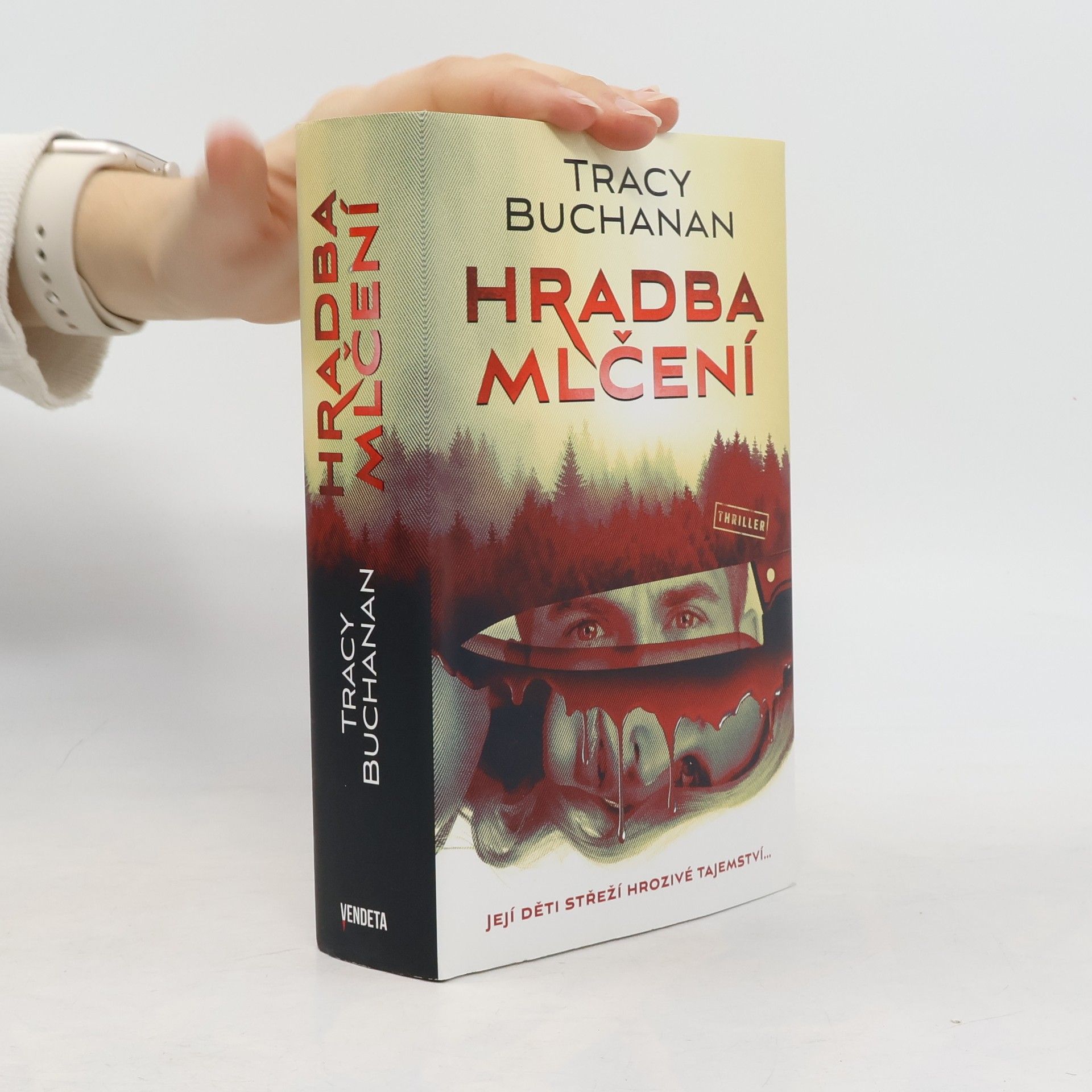 Tracy Buchanan Hradba mlčení