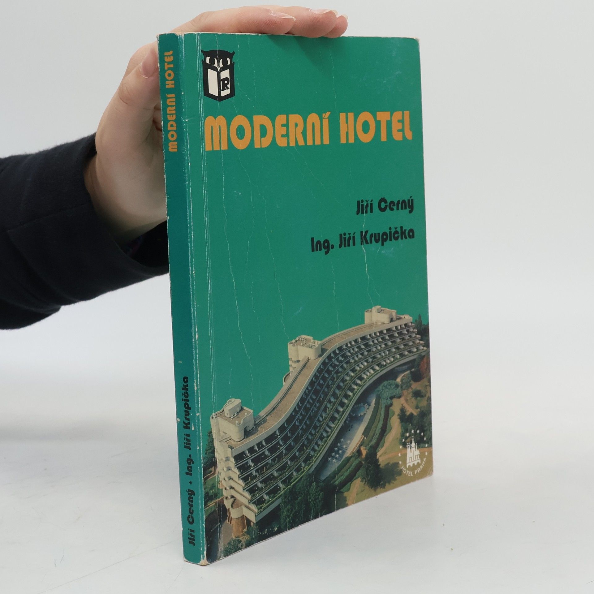 Jiří Černý Nový moderní hotel