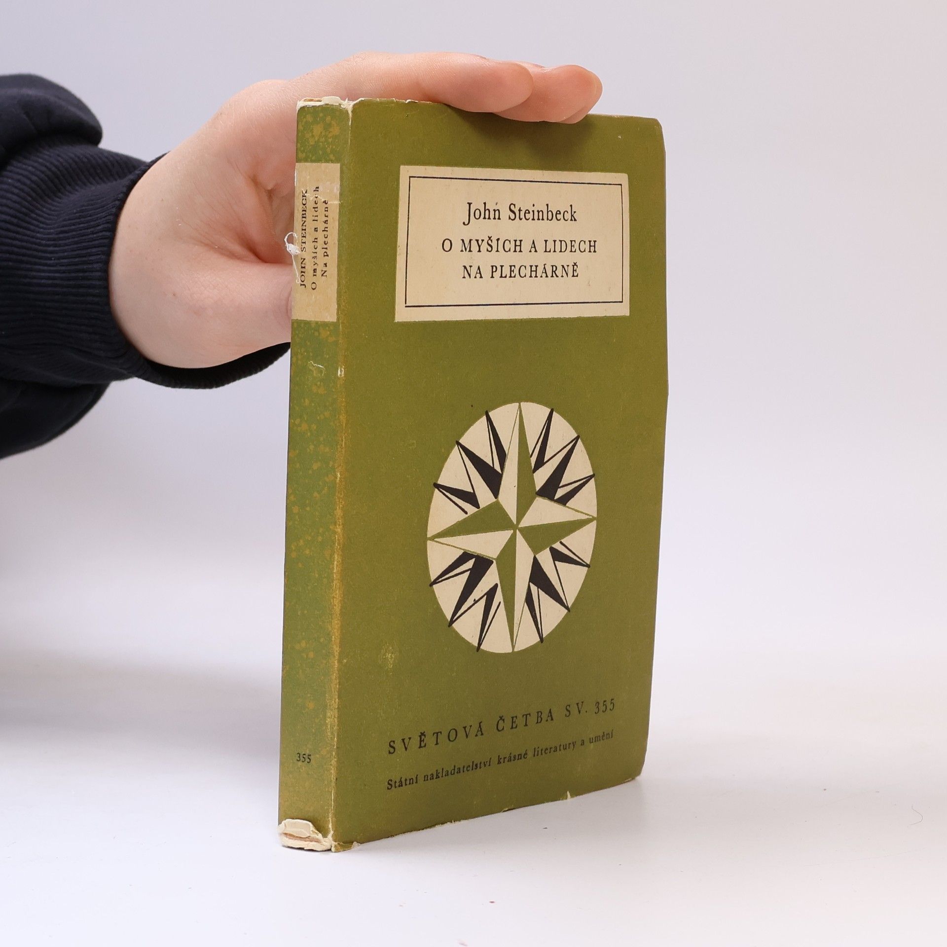 John Steinbeck O myších a lidech. Na plechárně