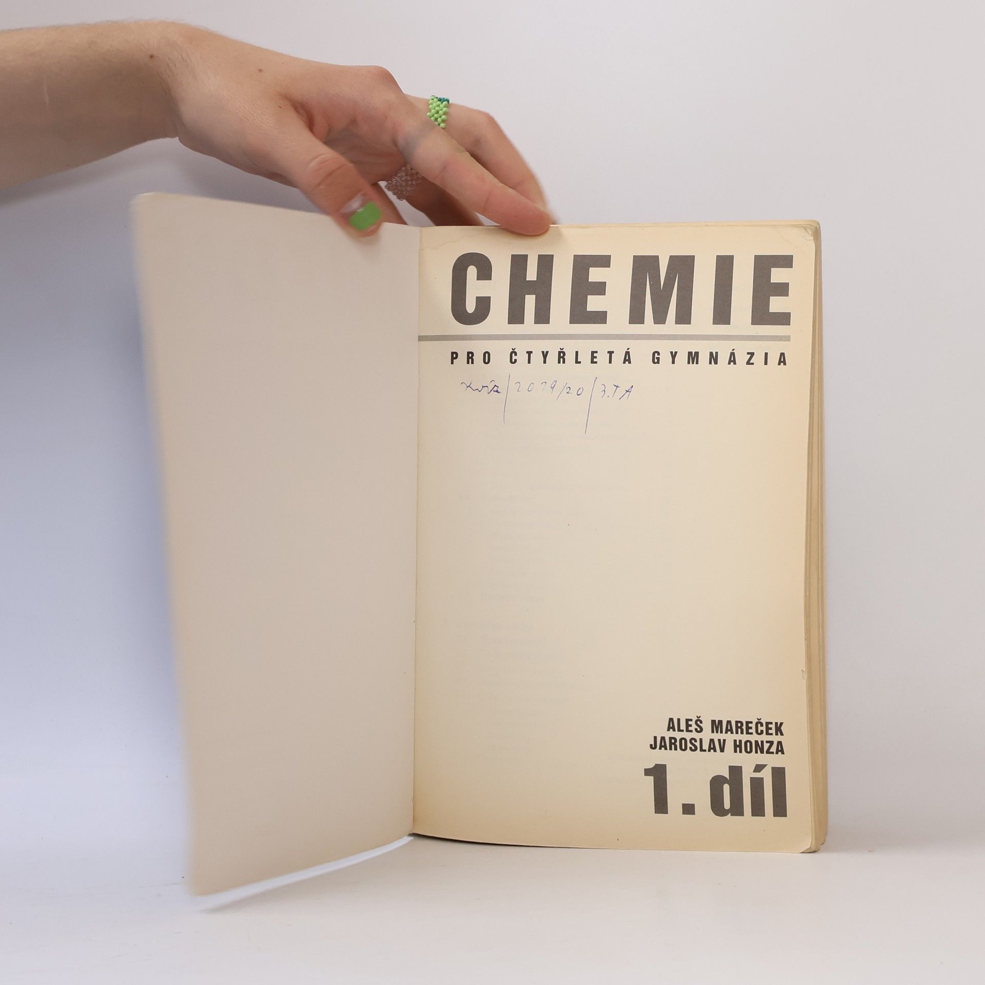 Aleš Mareček Chemie pro čtyřletá gymnázia 1. díl