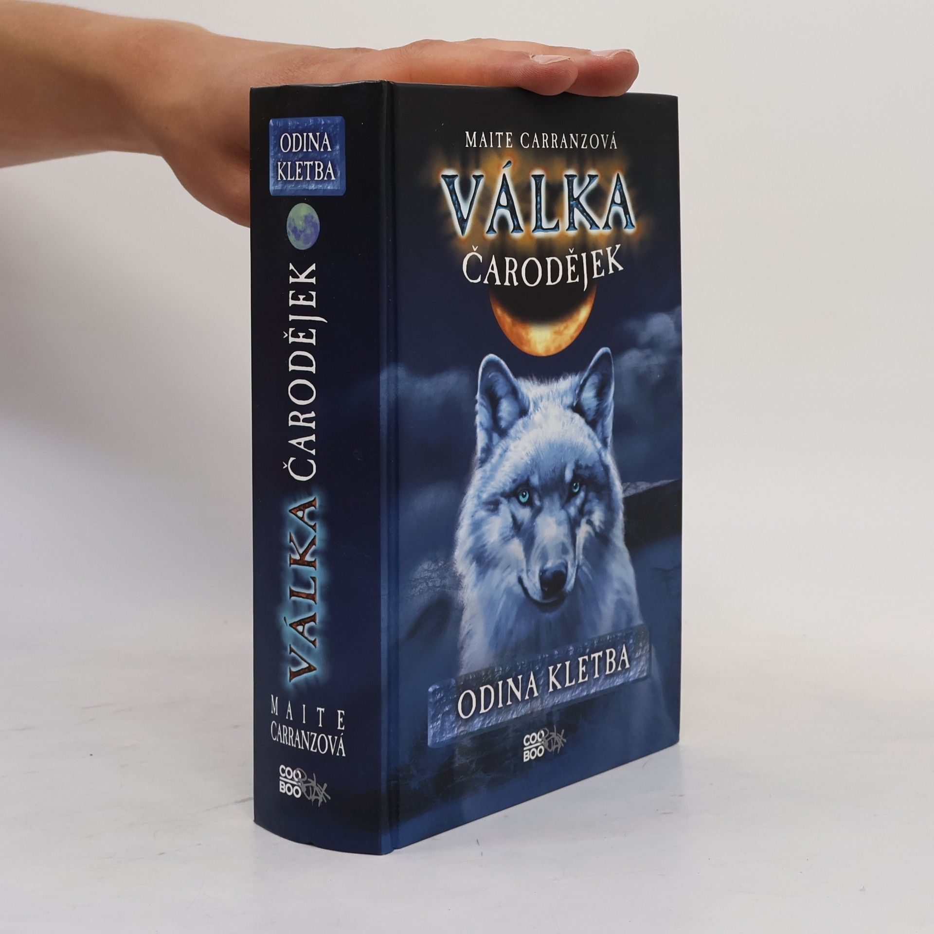 Maite Carranza Válka čarodějek. Odina kletba