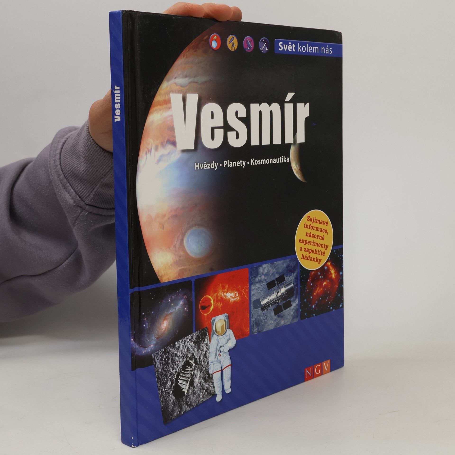 Andreas Loos Vesmír - hvězdy, planety, kosmonautika