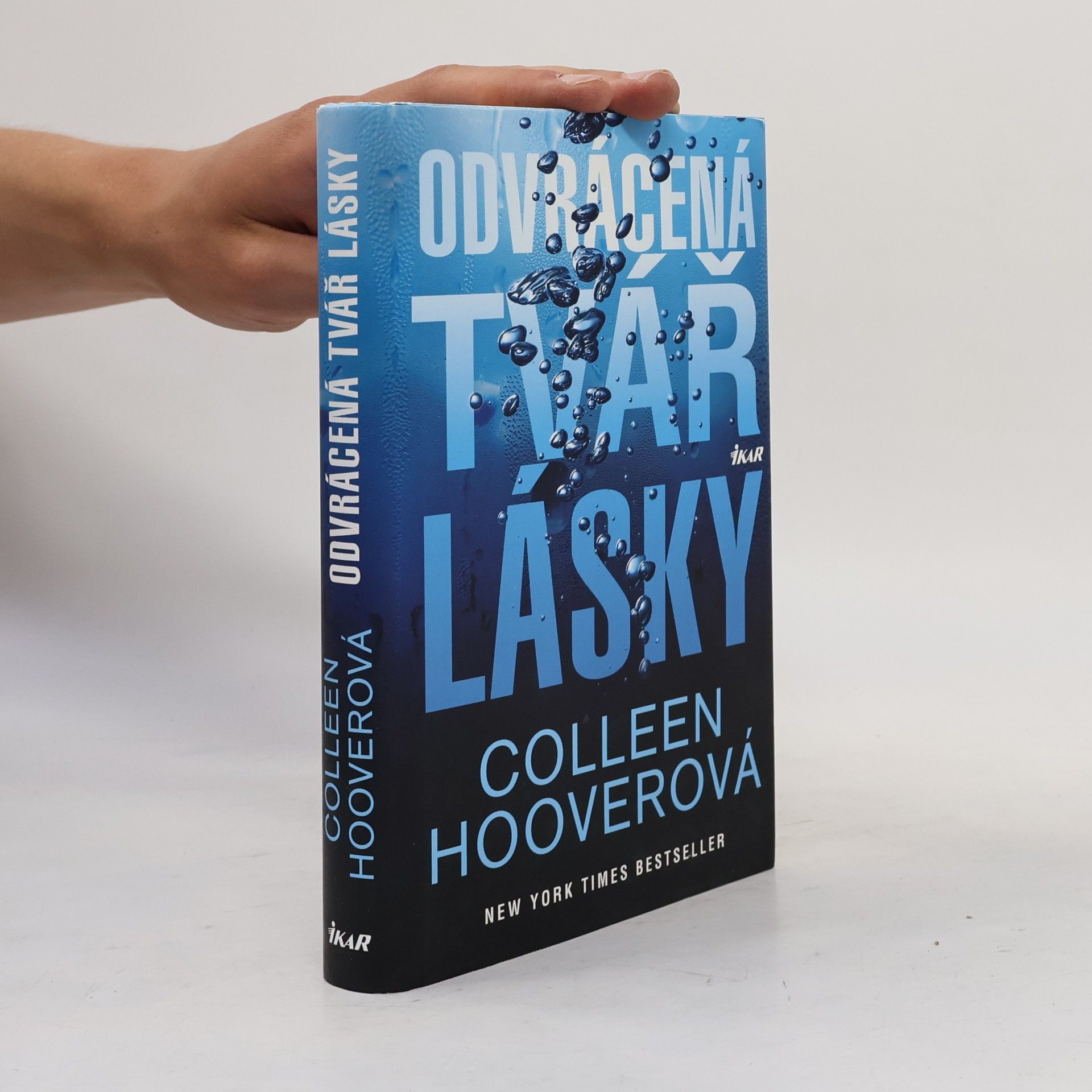 Colleen Hoover Odvrácená tvář lásky