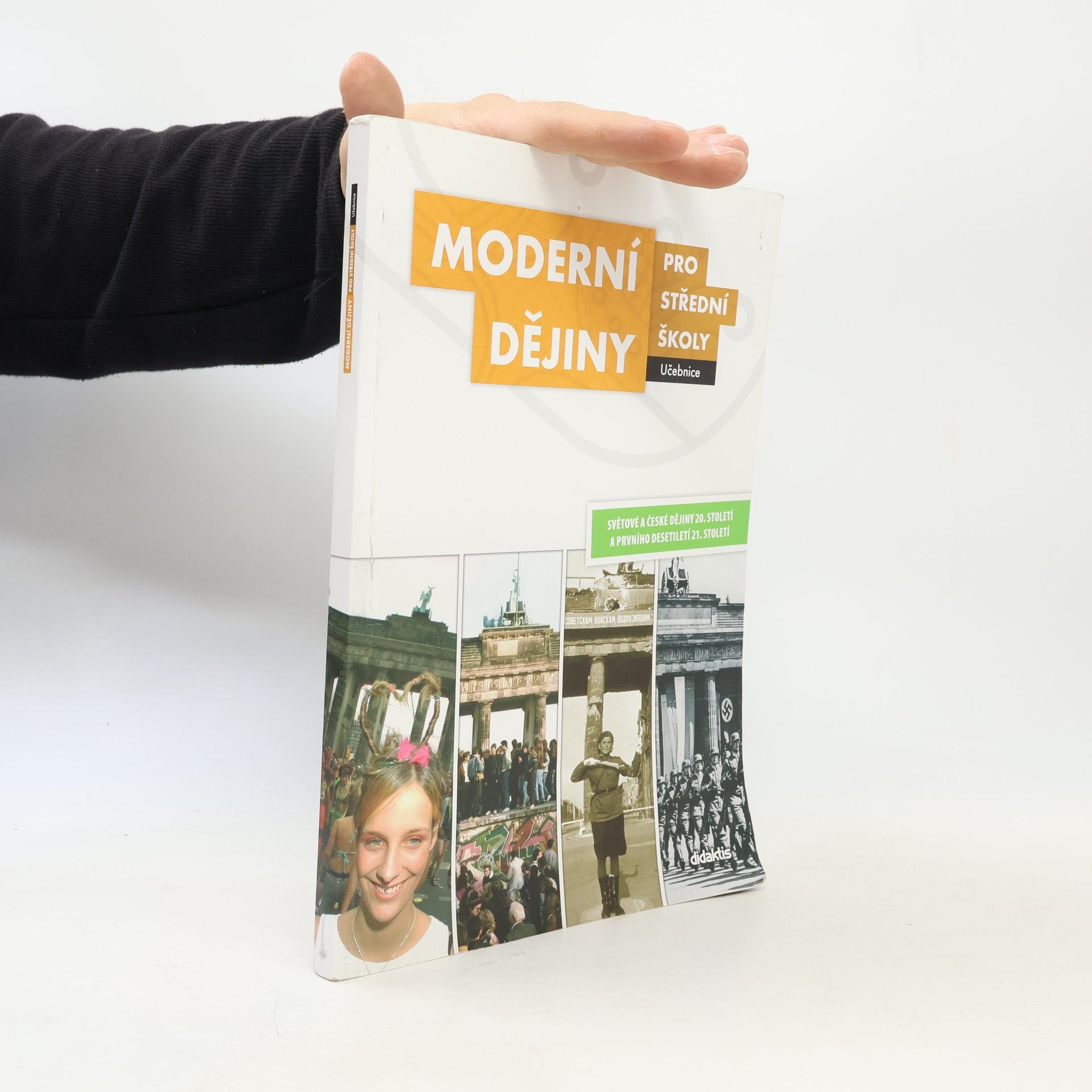 Jan Čurda Moderní dějiny pro střední školy: Světové a české dějiny 20. století a prvního desetiletí 21. století
