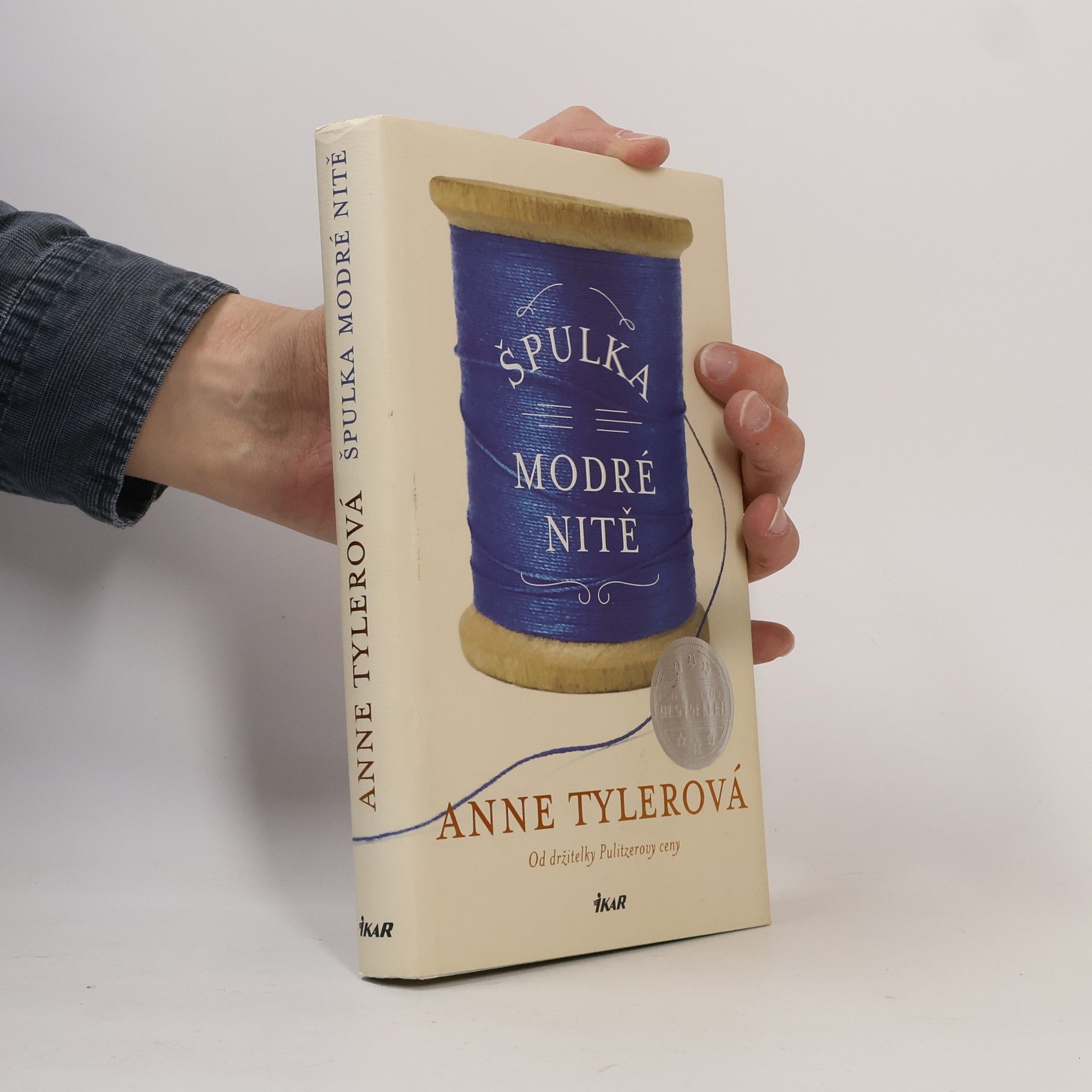 Anne Tyler Špulka modré nitě