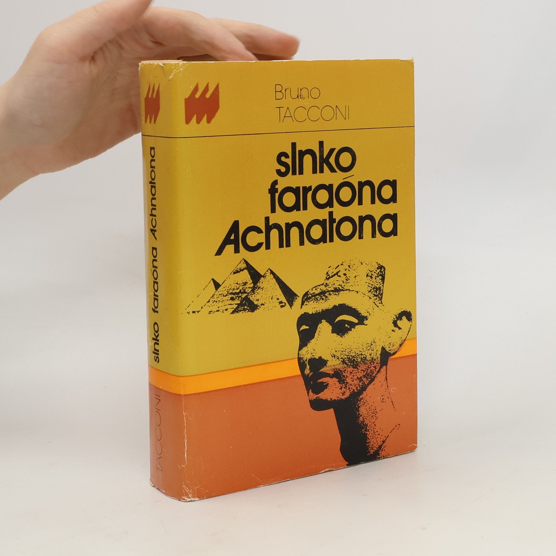 Bruno Tacconi Slnko faraóna Achnatona