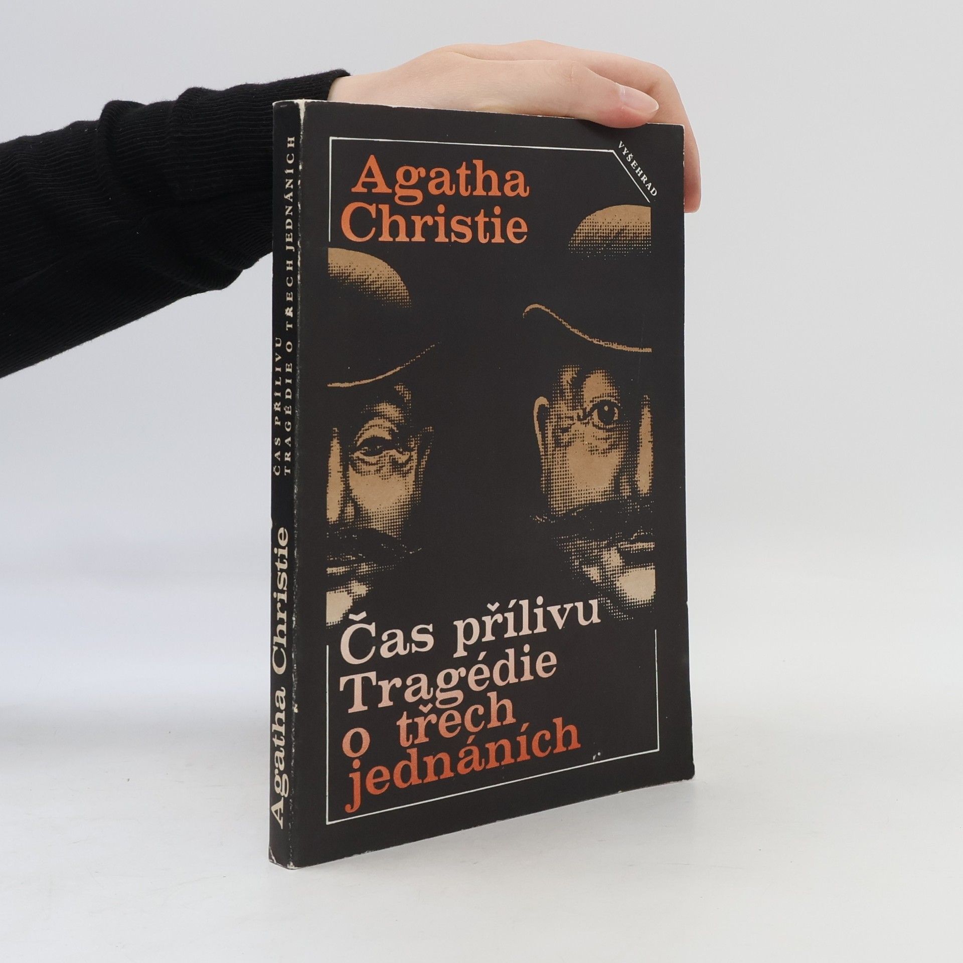 Agatha Christie Čas přílivu. Tragédie o třech jednáních