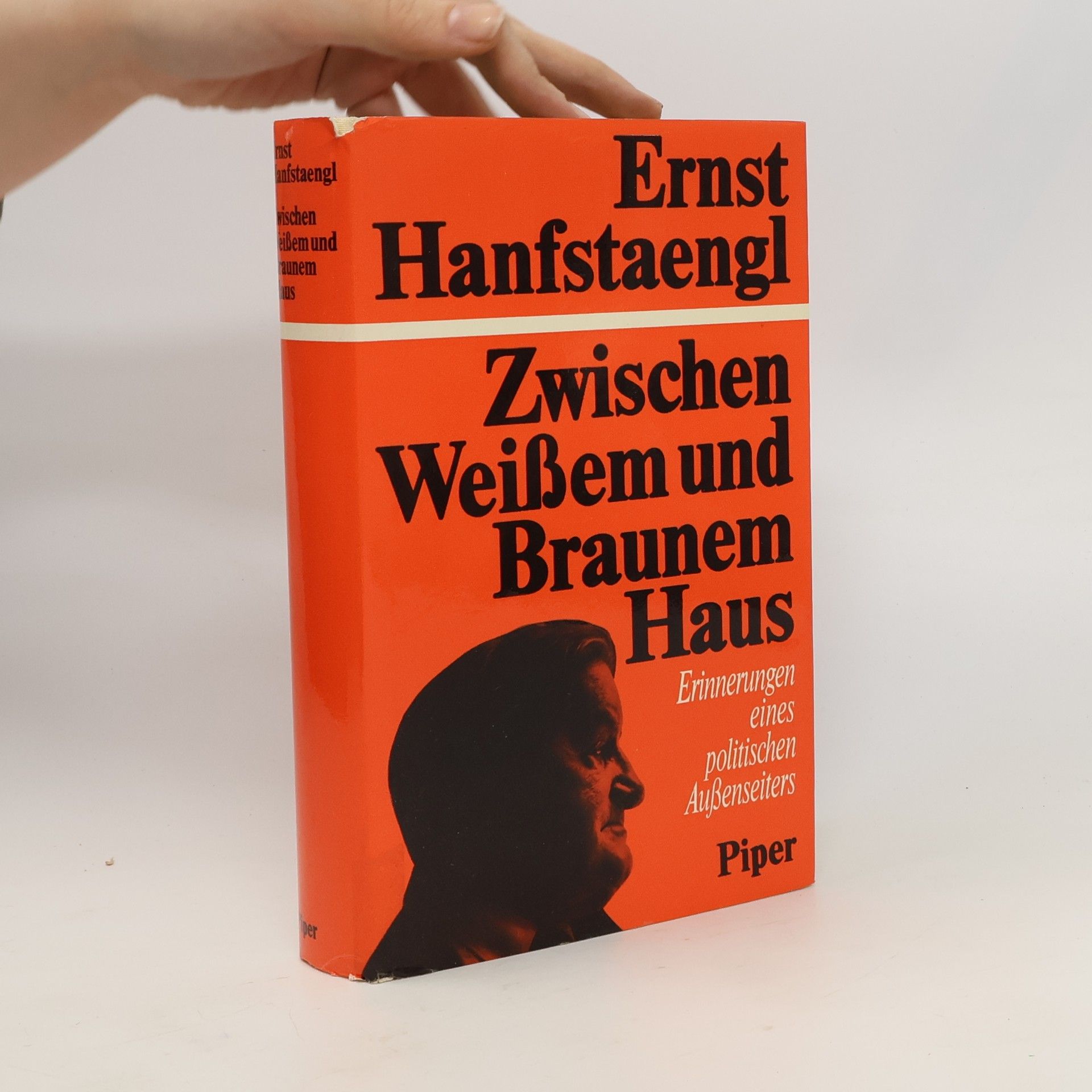 Ernst Hanfstaengl Zwischen Weissem und Braunem Haus