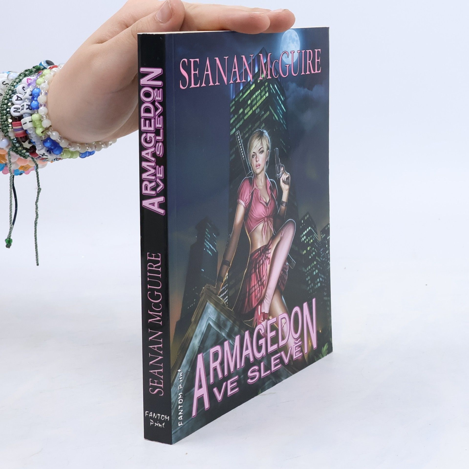 Seanan McGuire Armagedon ve slevě