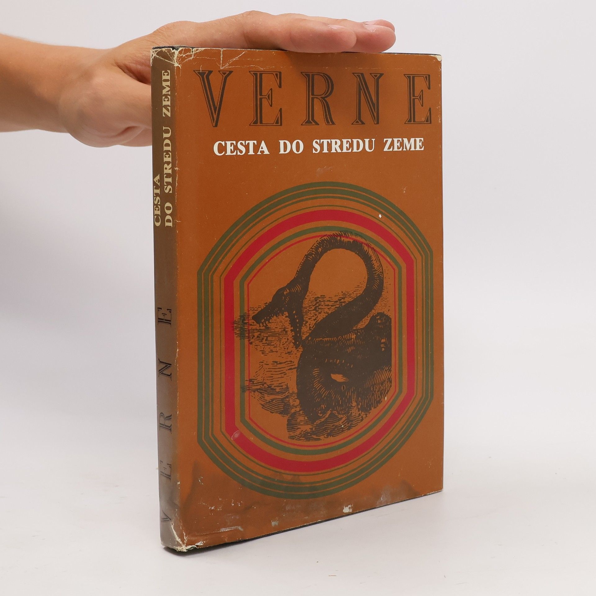 Jules Verne Cesta do stredu Zeme