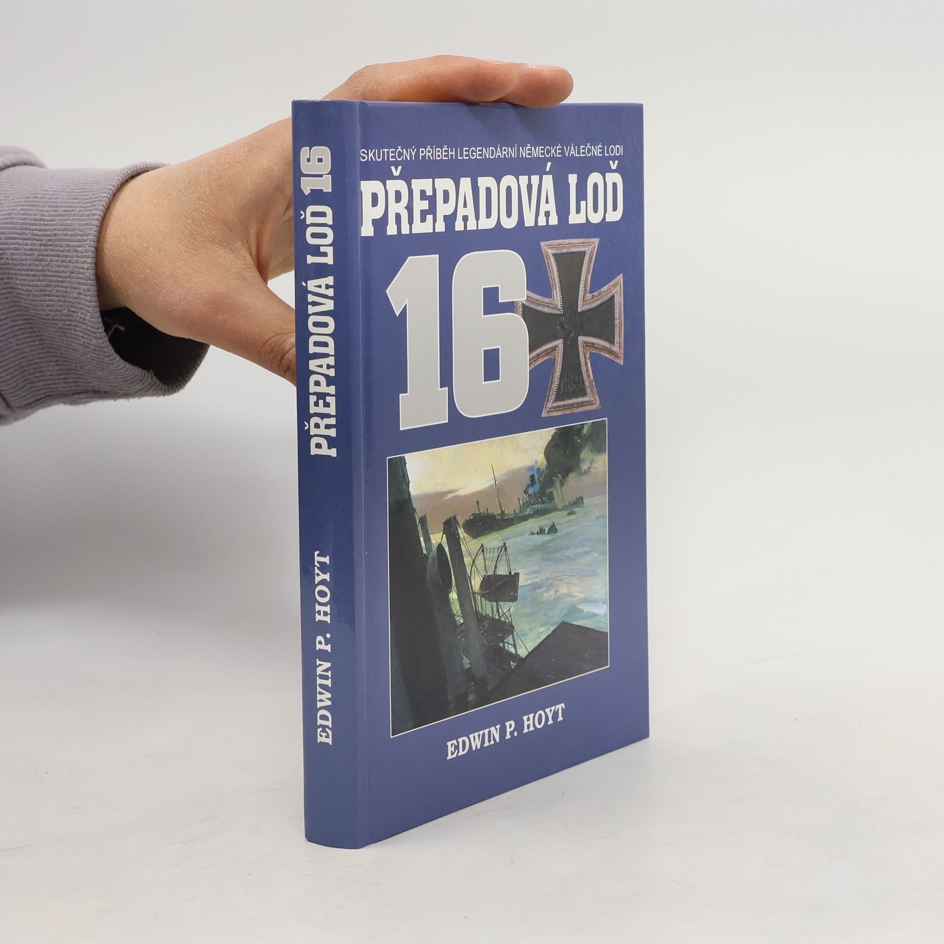 Hubert Procházka Přepadová loď 16