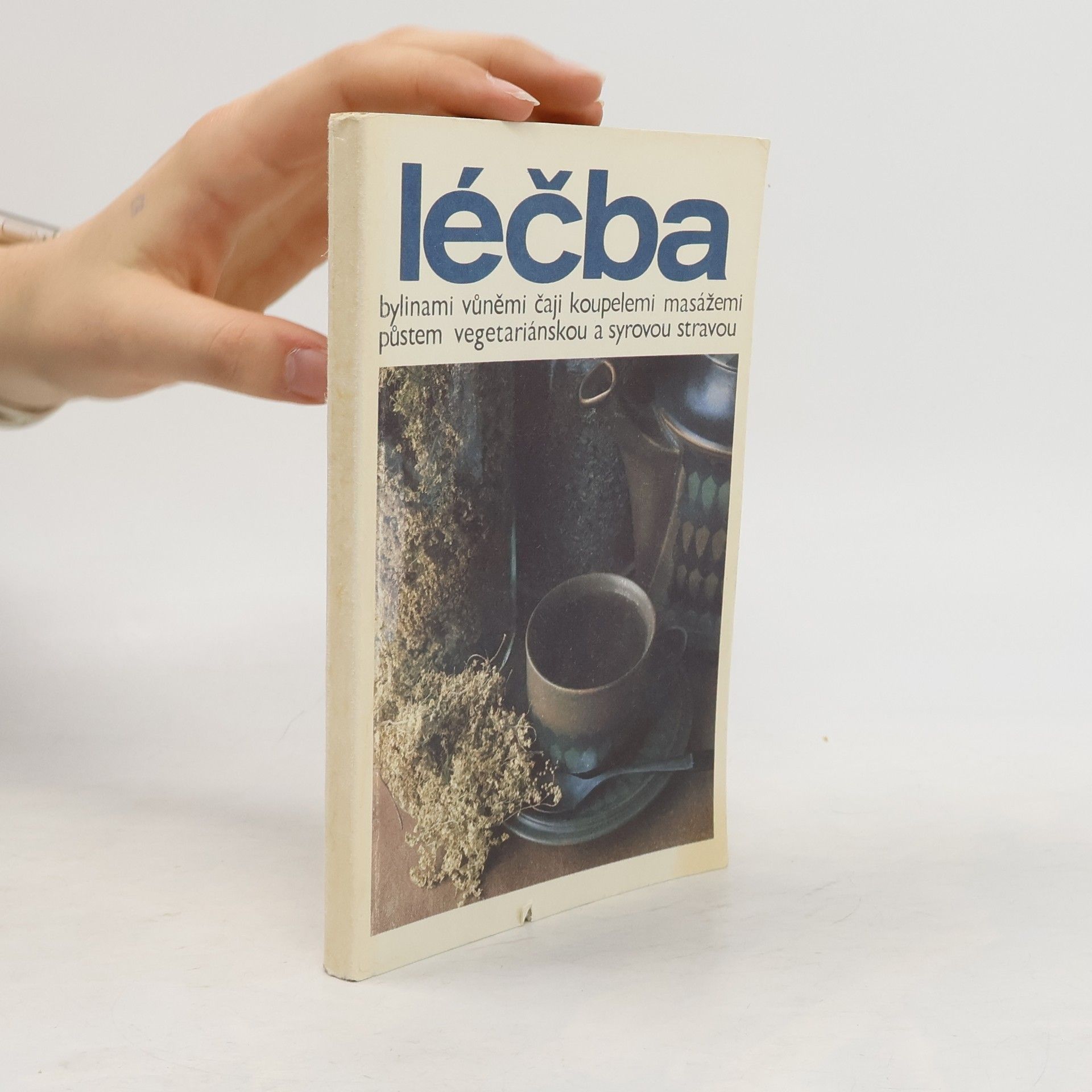Autorenkollektiv Léčba přírodními prostředky