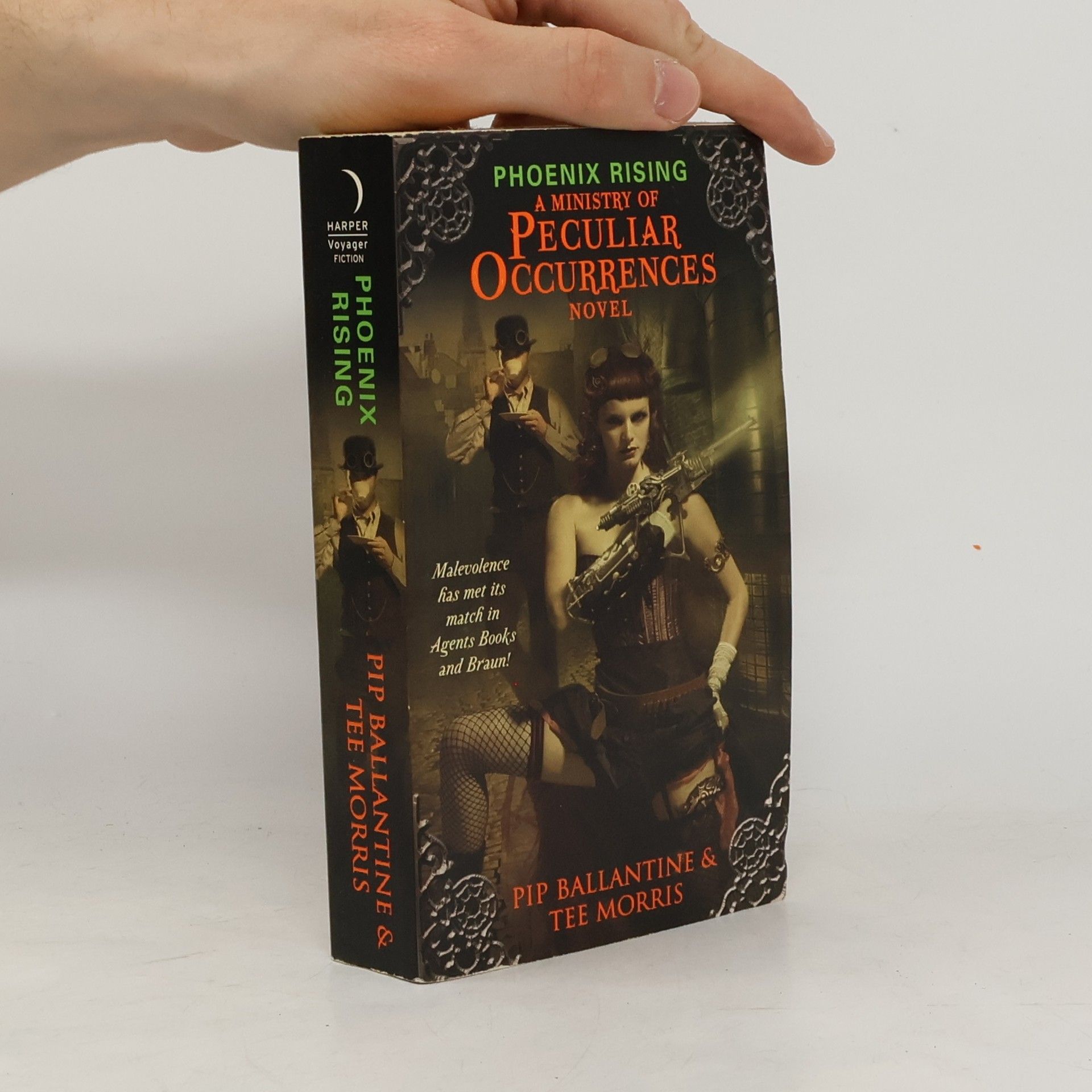 Pip Ballantine Ministry of Peculiar Occurrences - 1: Phoenix Rising
