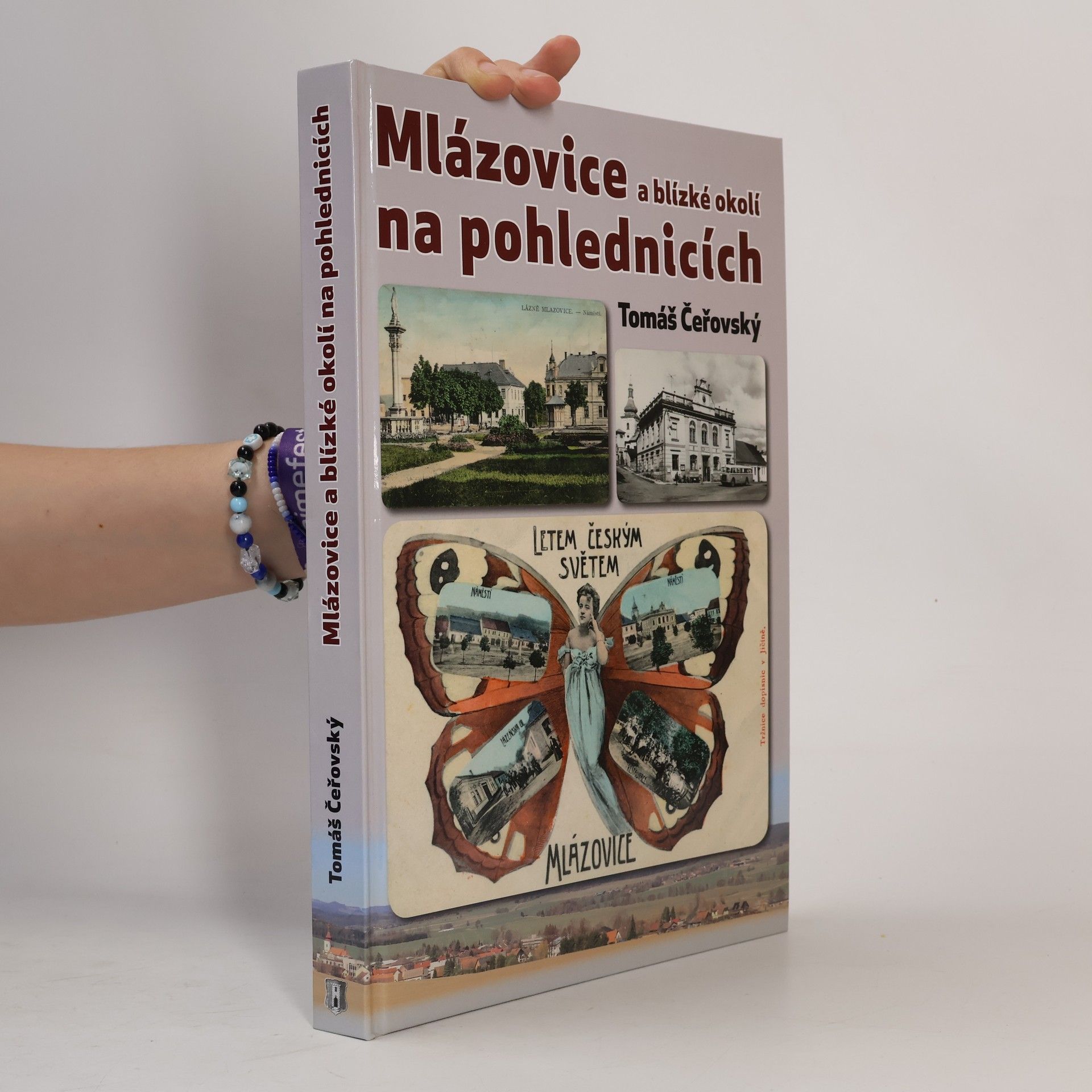 Mlázovice a blízké okolí na pohlednicích