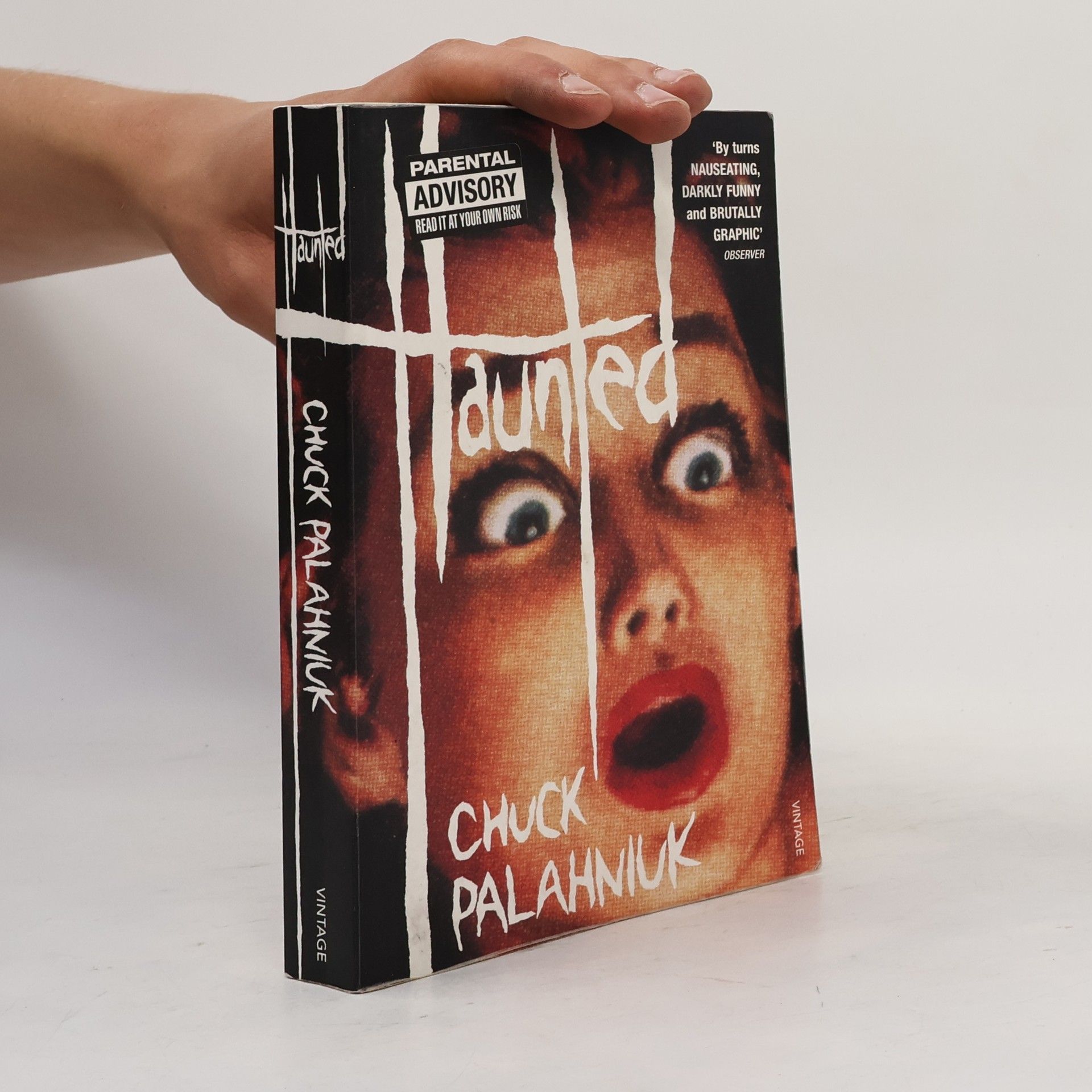 Chuck Palahniuk Haunted