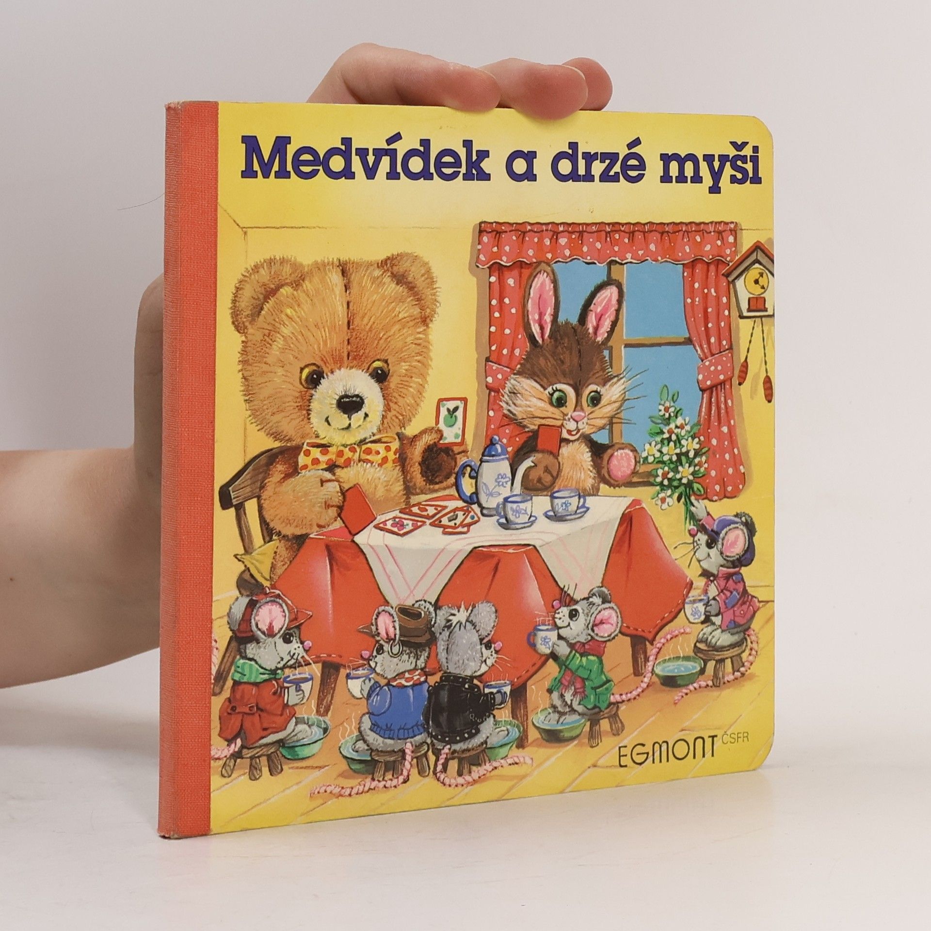 Medvídek a drzé myši