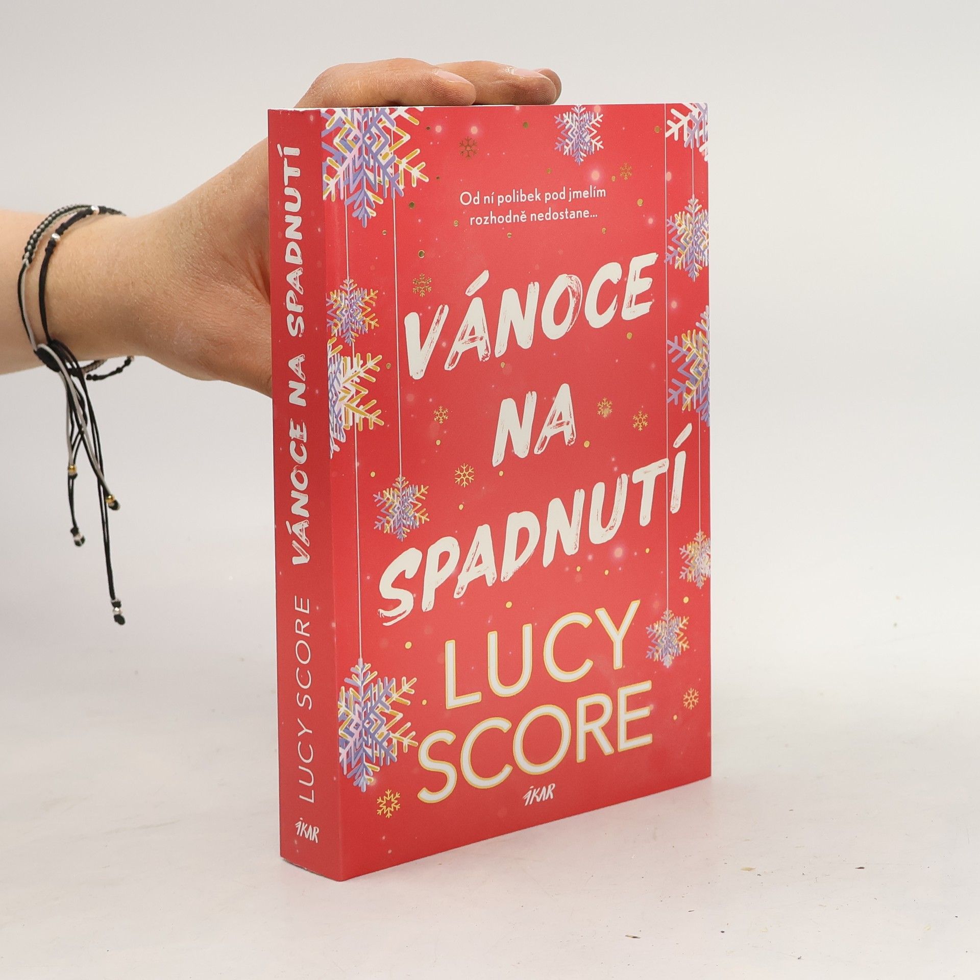 Lucy Score Vánoce na spadnutí