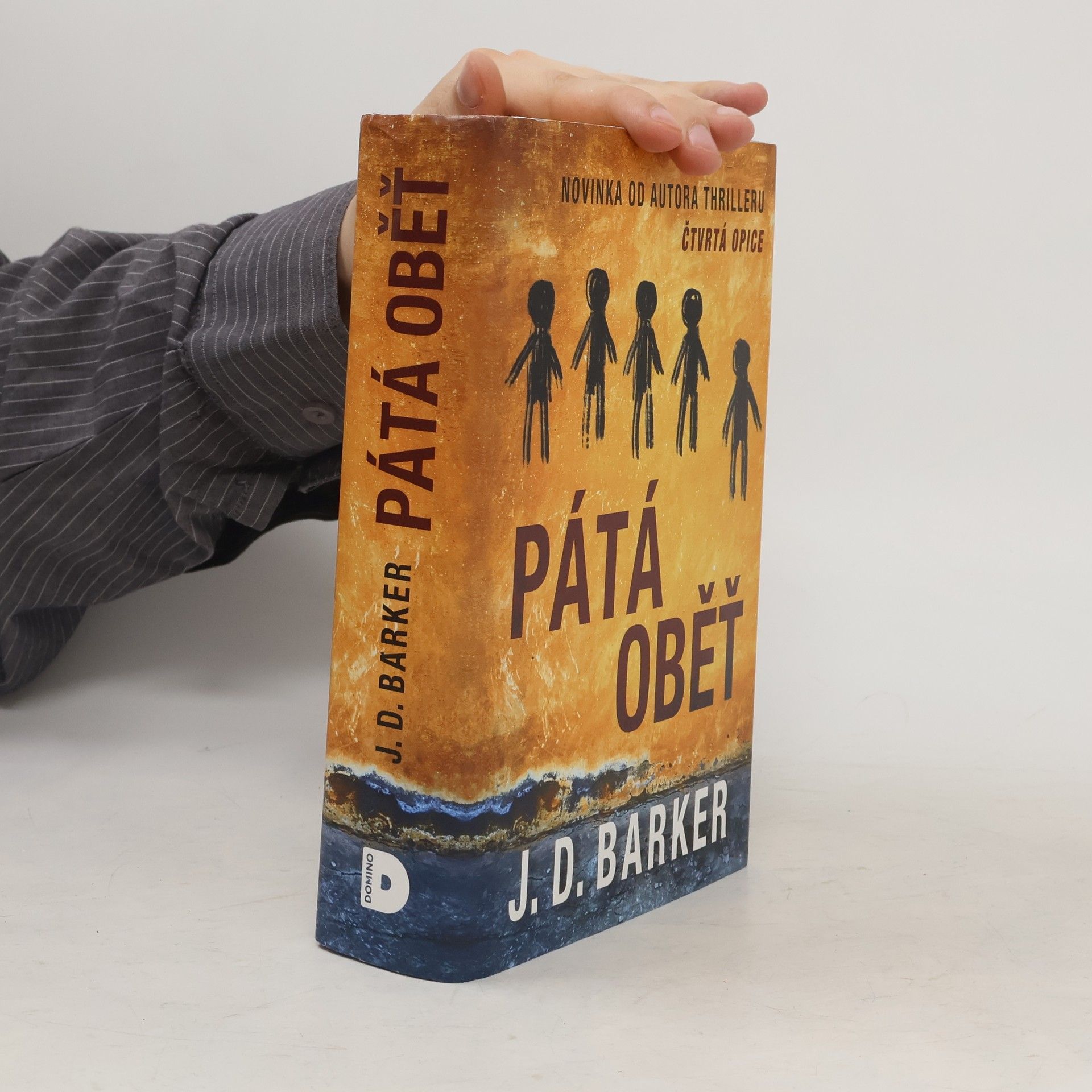 J. D. (Jonathan Dylan) Barker Pátá oběť