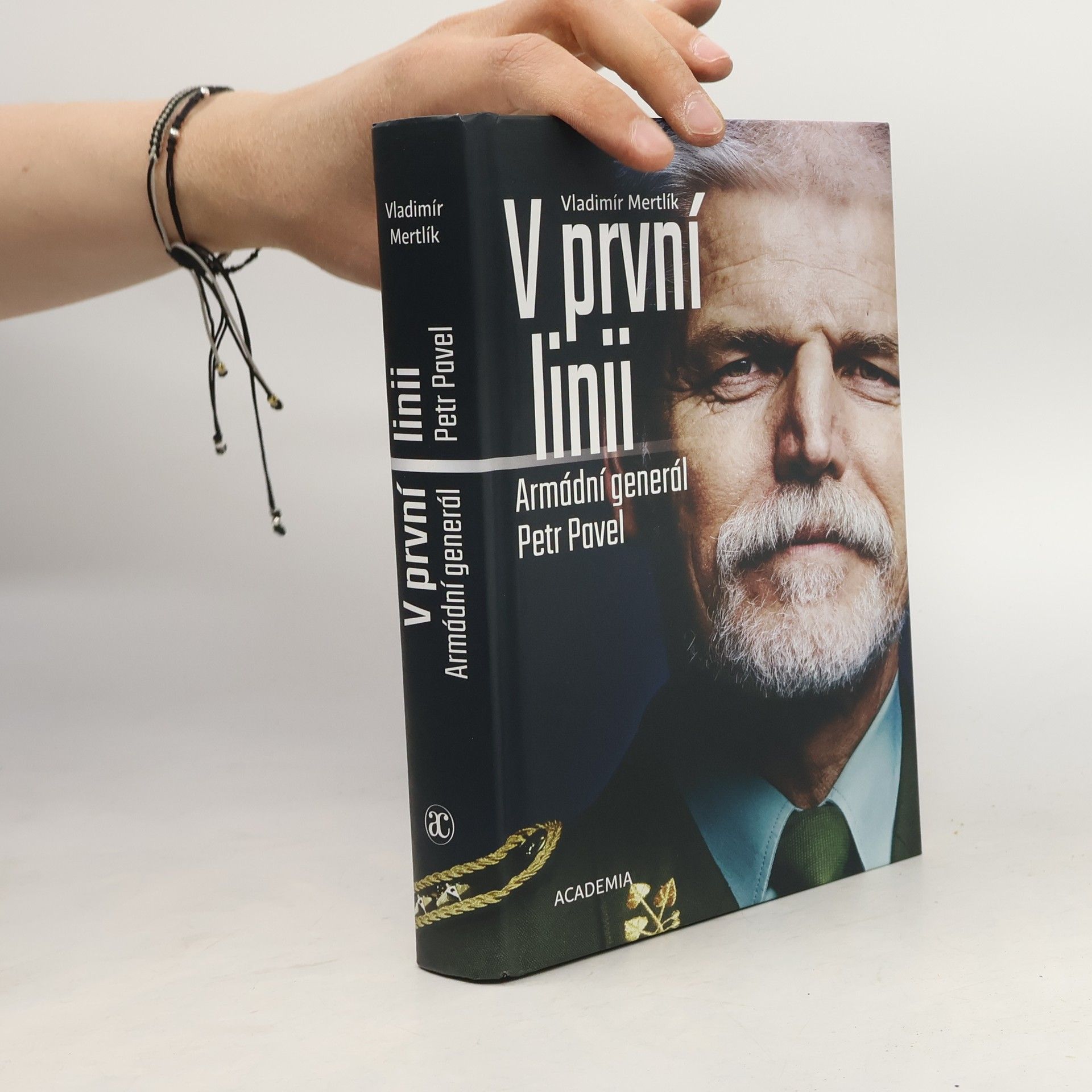 Petr Pavel (prezident) V první linii: Armádní generál Petr Pavel