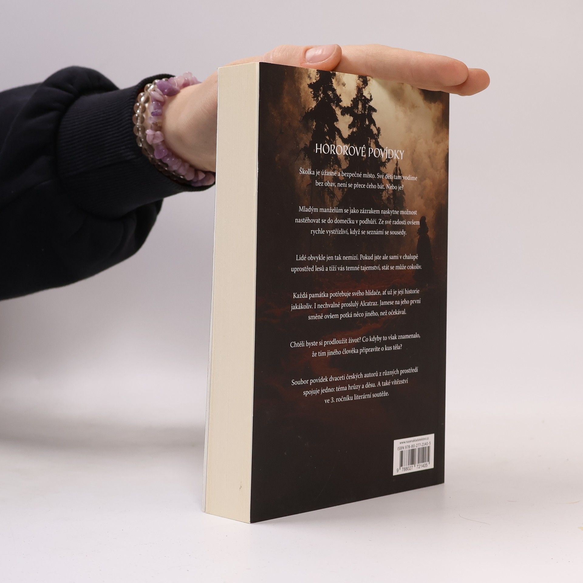 Various authors V hrůze a krvi zrozeni