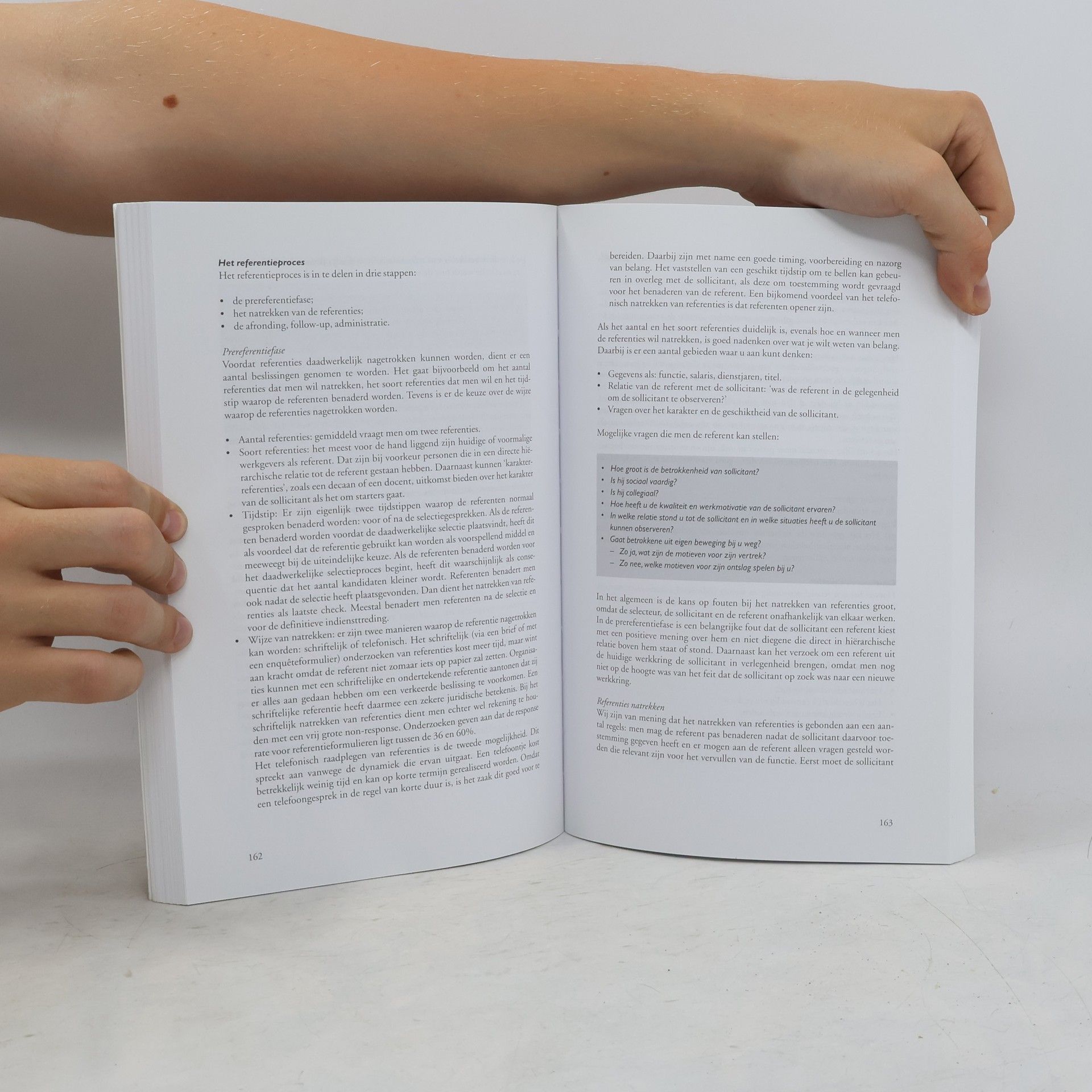 Loek C.A.H. van den Broek Handboek werving en selectie voor professionele selecteurs in Nederland en België