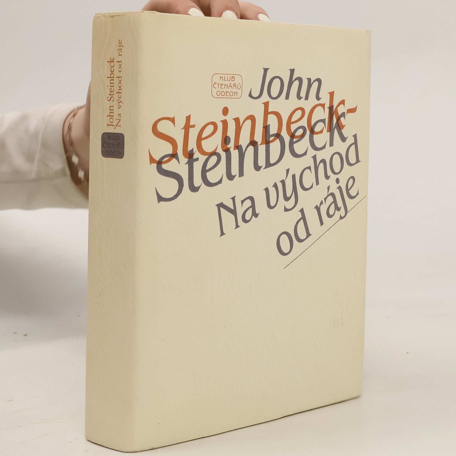 John Steinbeck Na východ od ráje