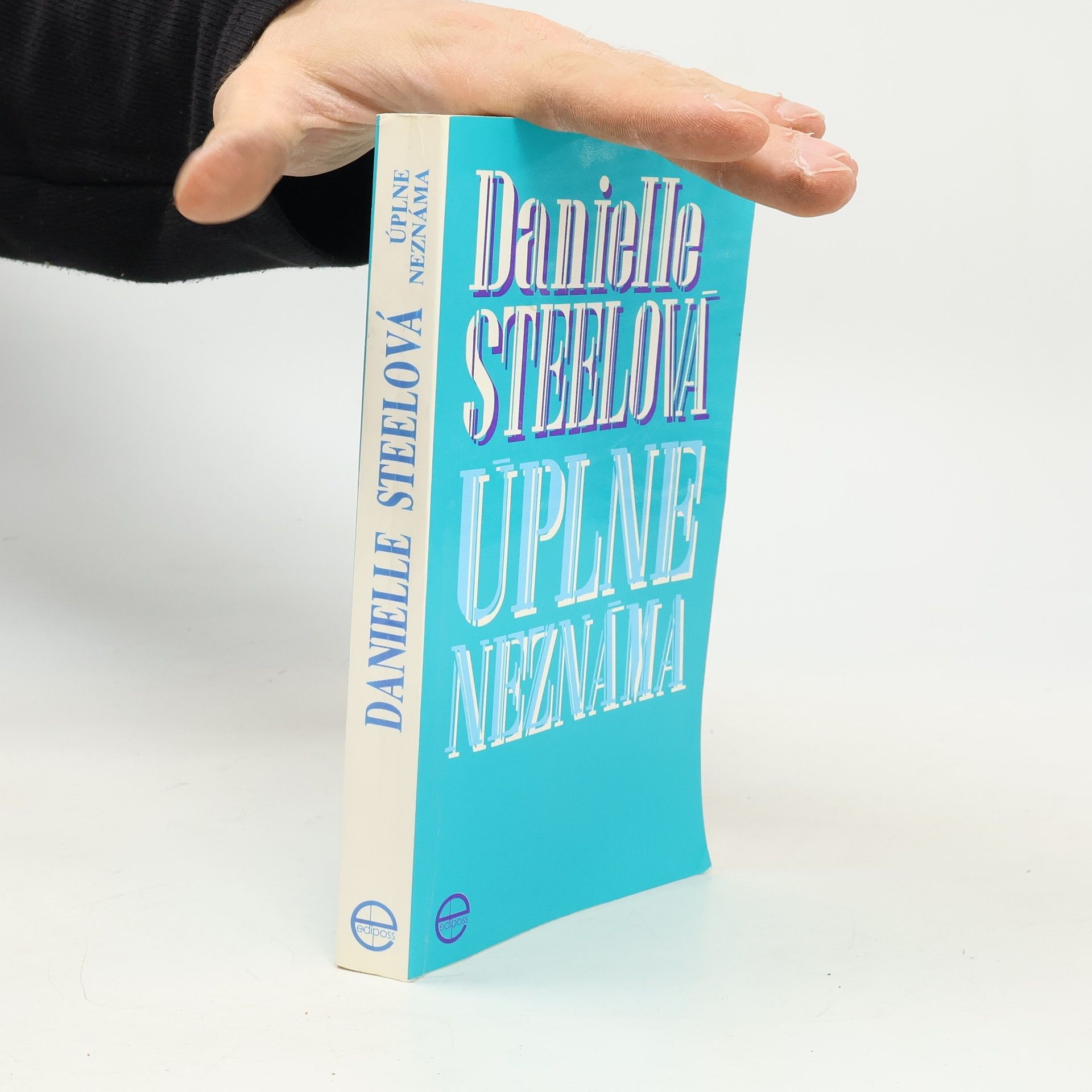 Danielle Steel Úplne neznáma