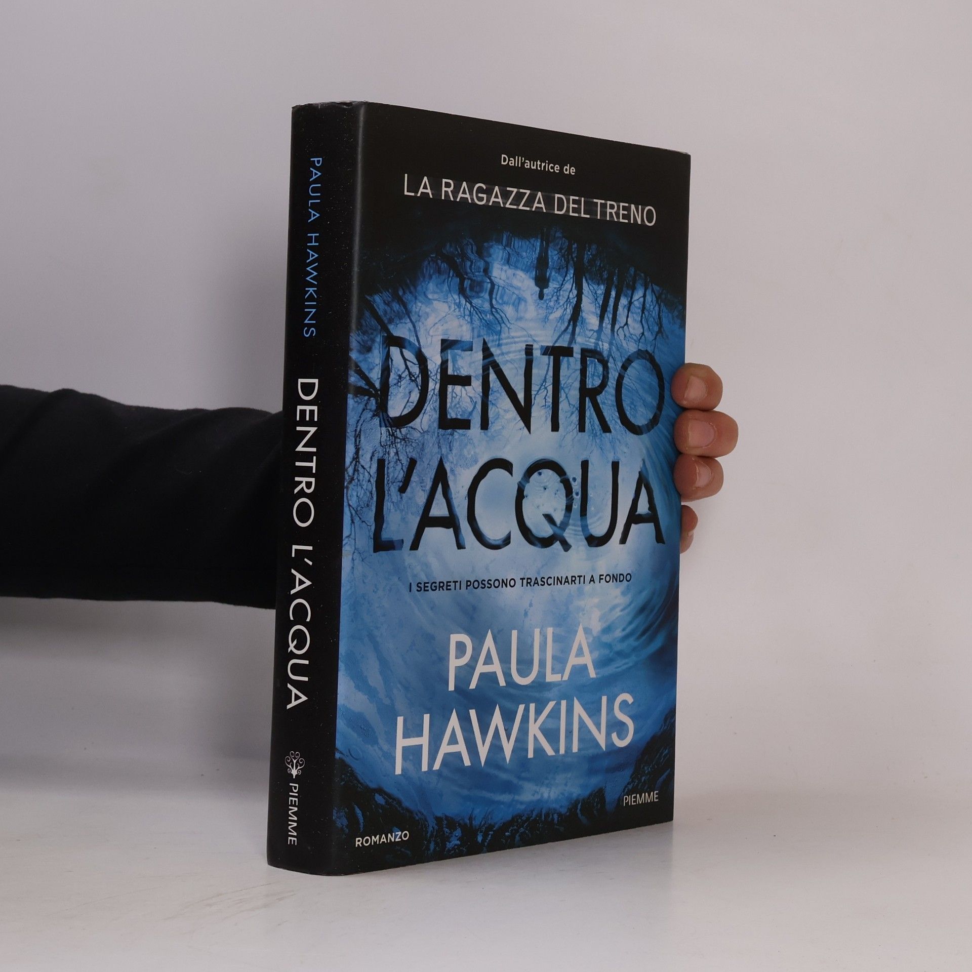 Paula Hawkins Dentro l'acqua