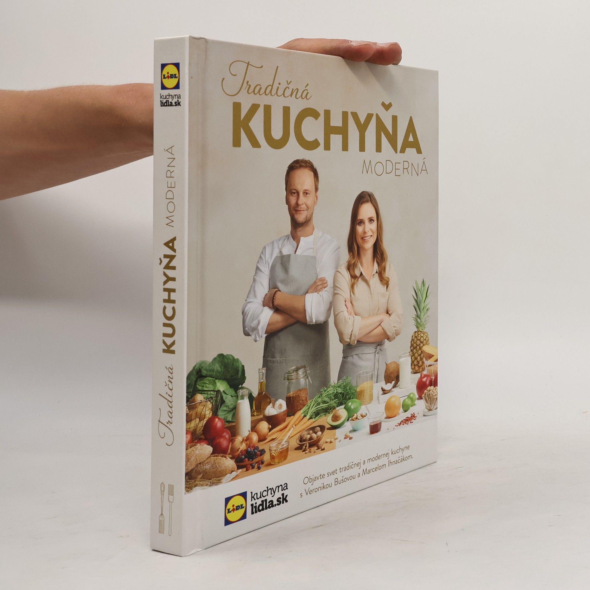 Veronika Bušová Tradičná kuchyňa moderná