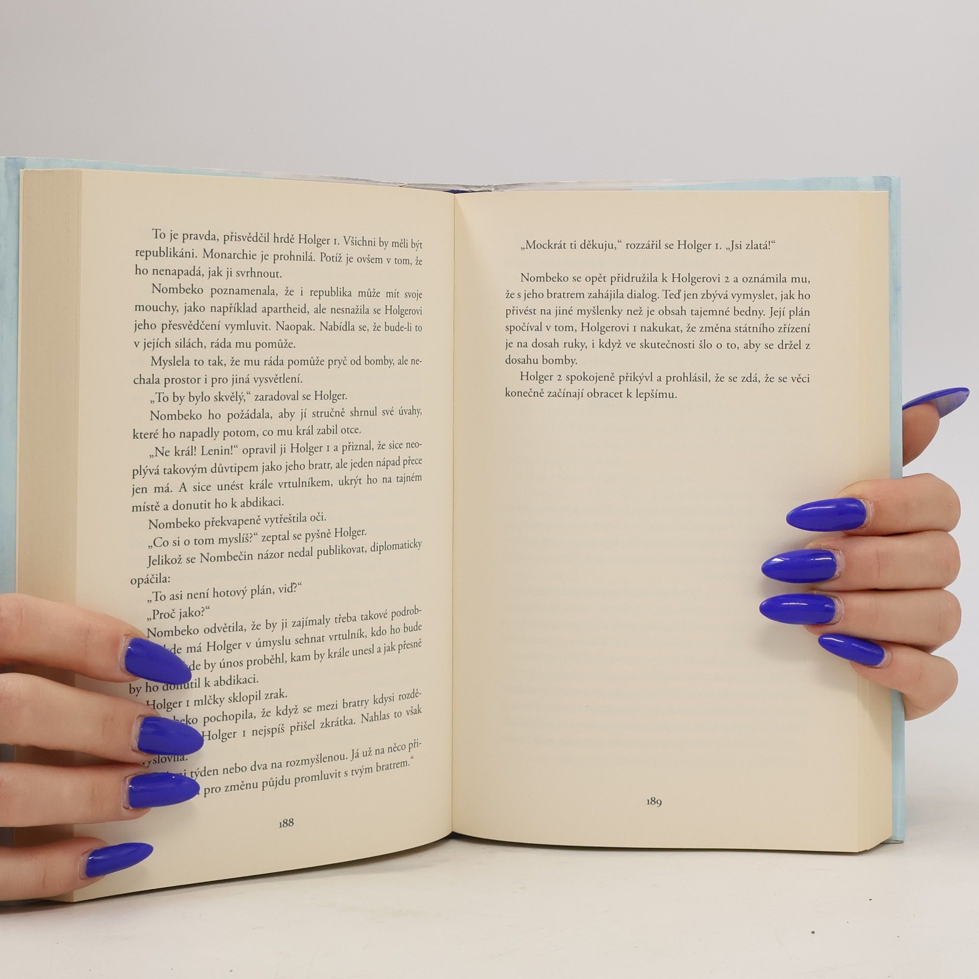 Jonas Jonasson Analfabetka, která uměla počítat