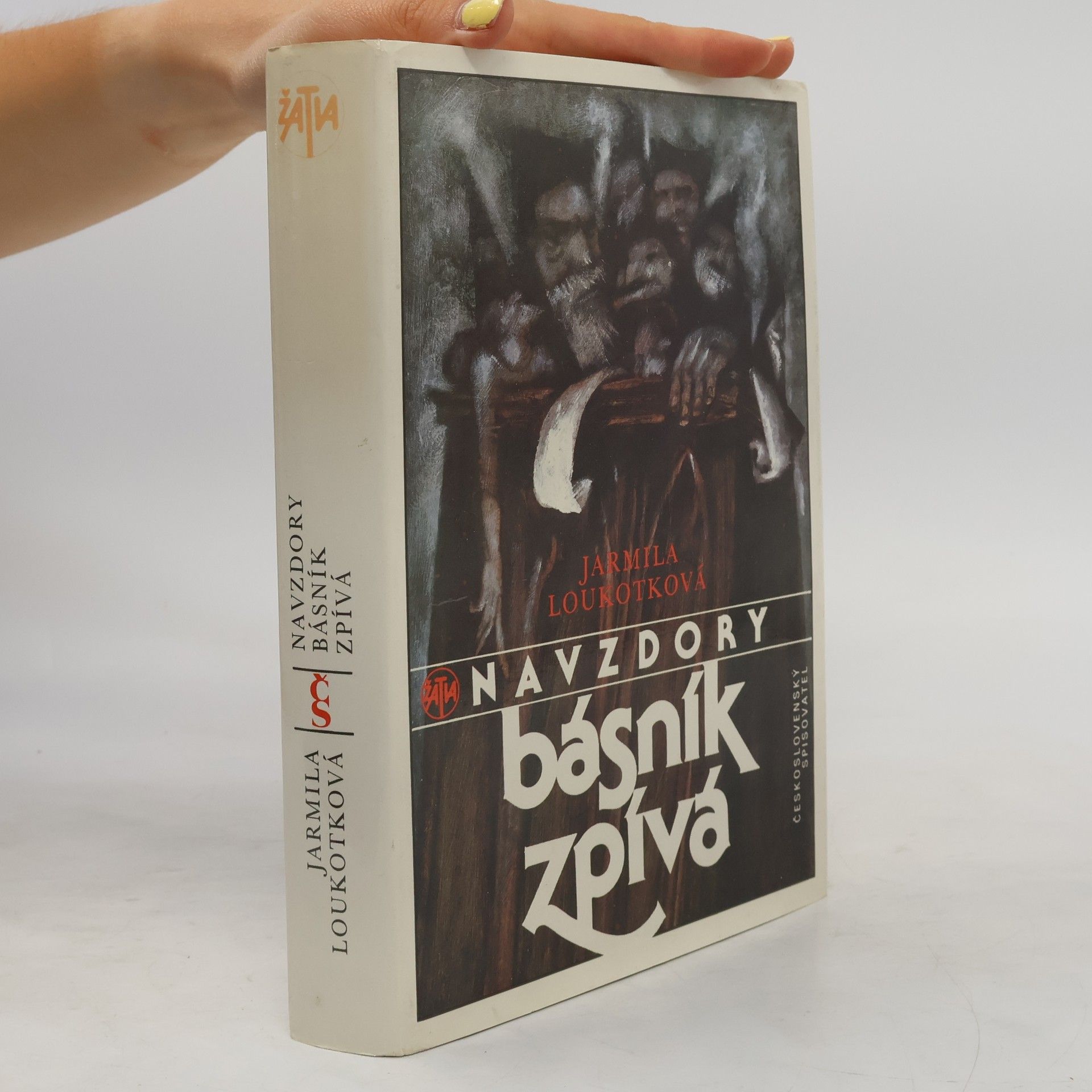 Jarmila Loukotková Navzdory básník zpívá