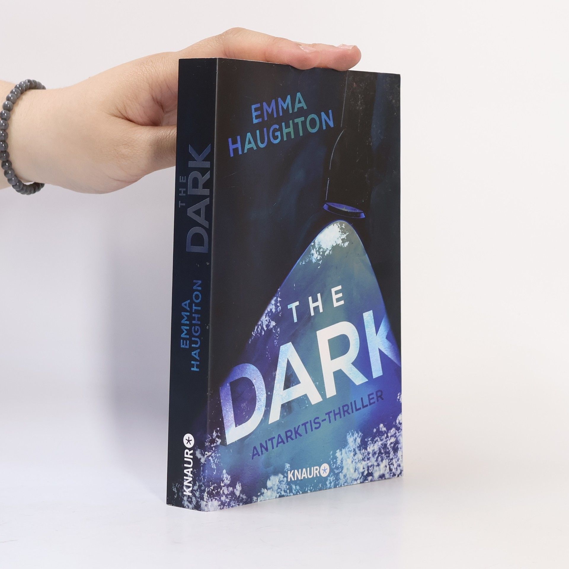 Emma Haughton The Dark