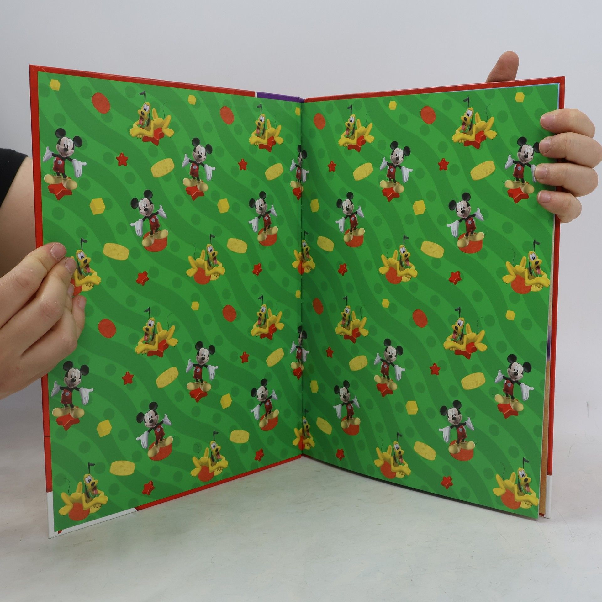 kolektiv Mickeyho klubík. Hraj si a uč se s Mickey Mousem 13. Živočichové!