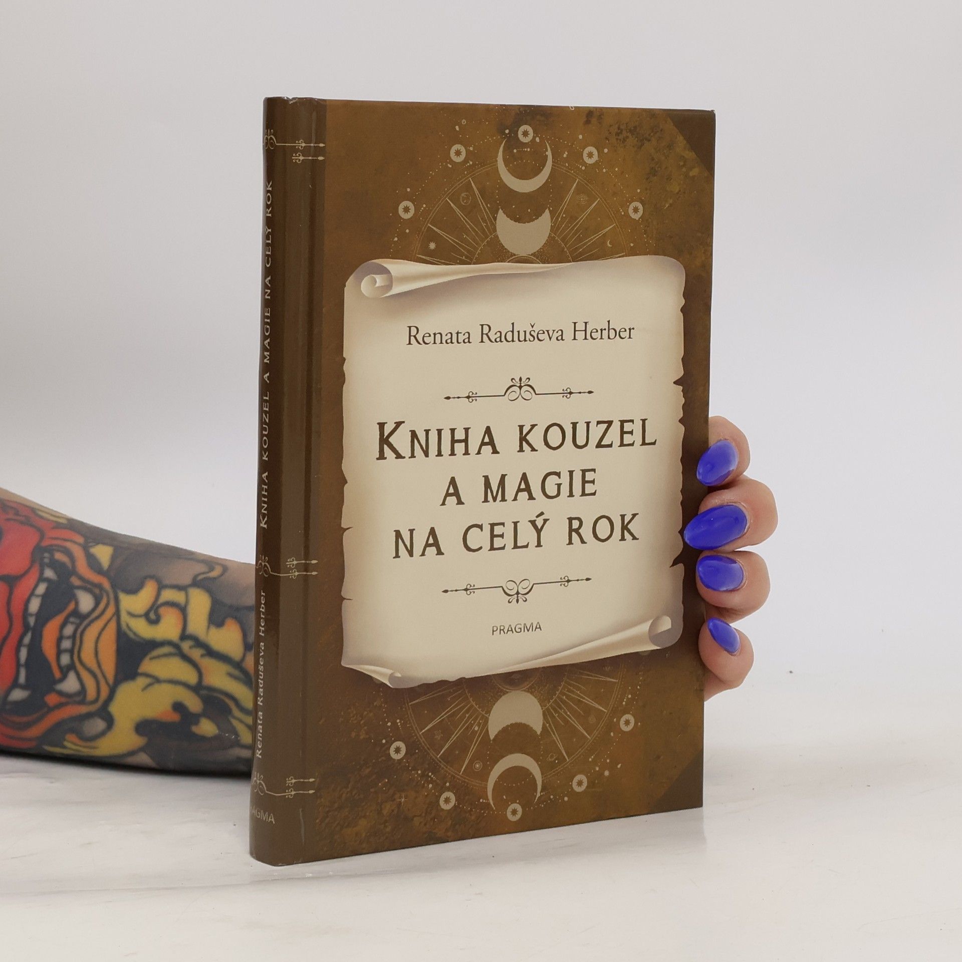 Renata Herber Kniha kouzel a magie na celý rok
