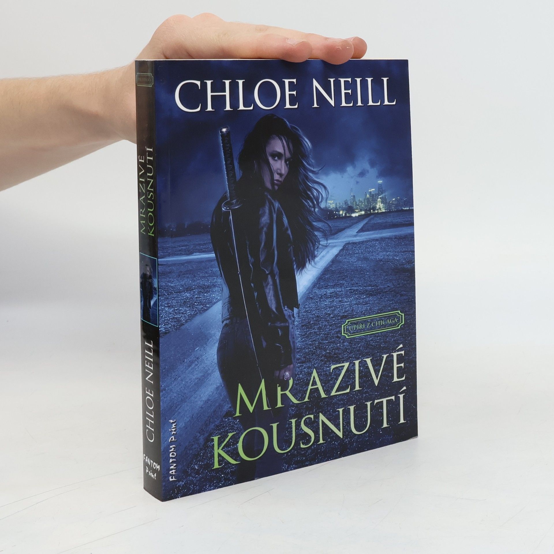 Chloe Neill Mrazivé kousnutí
