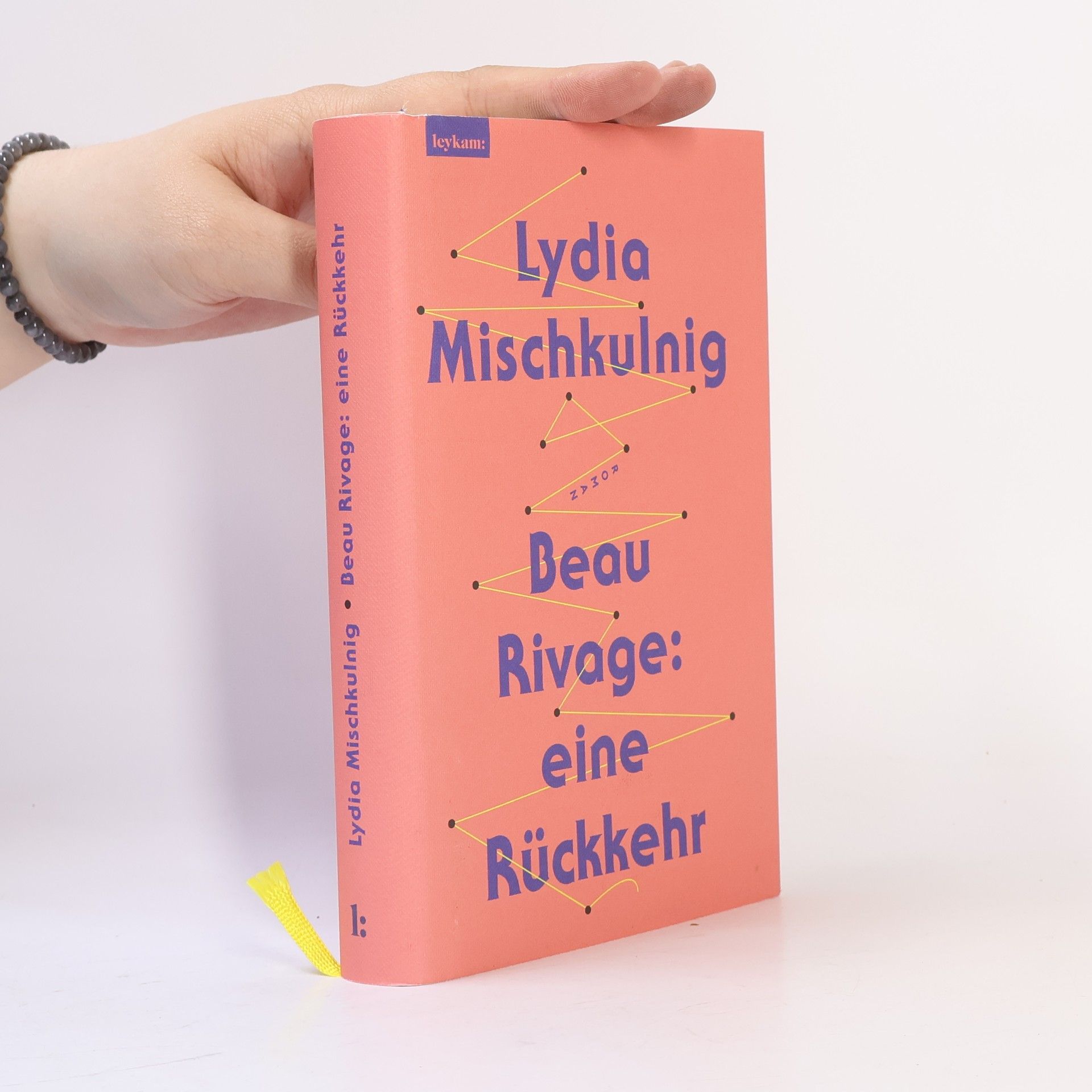 Lydia Mischkulnig Beau Rivage: eine Rückkehr