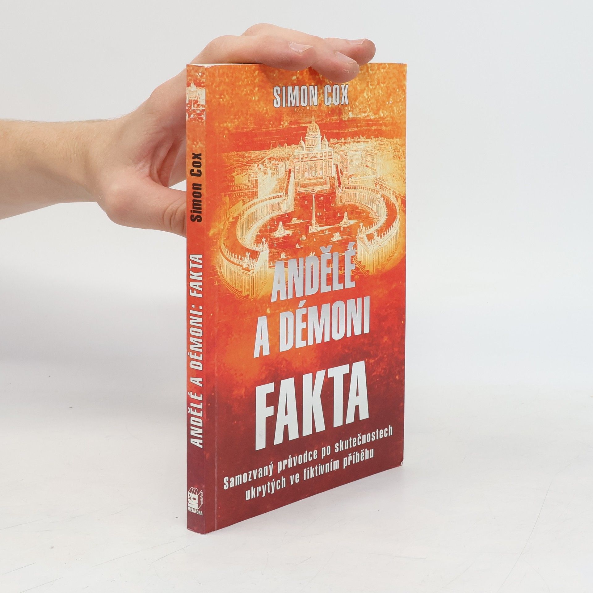 Simon Cox Andělé a démoni : fakta